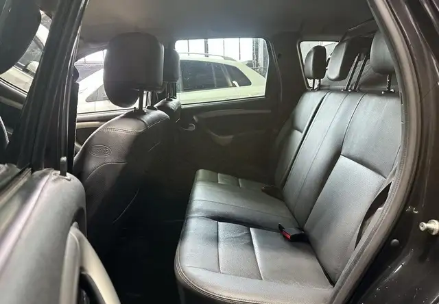 Dacia Duster view 14