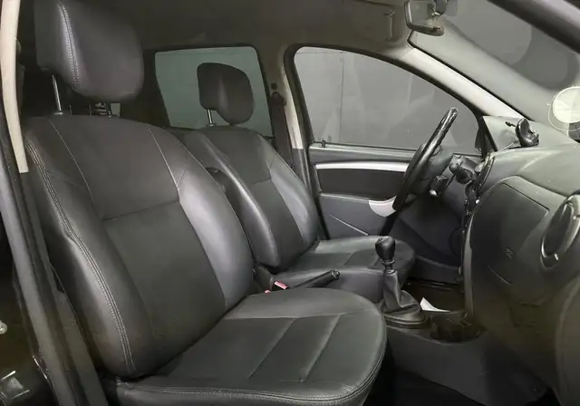 Dacia Duster view 13
