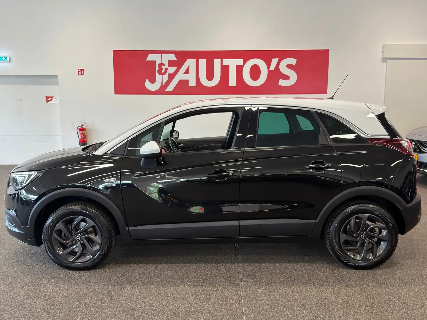 Opel Crossland X 1.2 Turbo 120 Jaar Edition|ECC AIRCO|CRUISE|ELEC P Zwart - 2