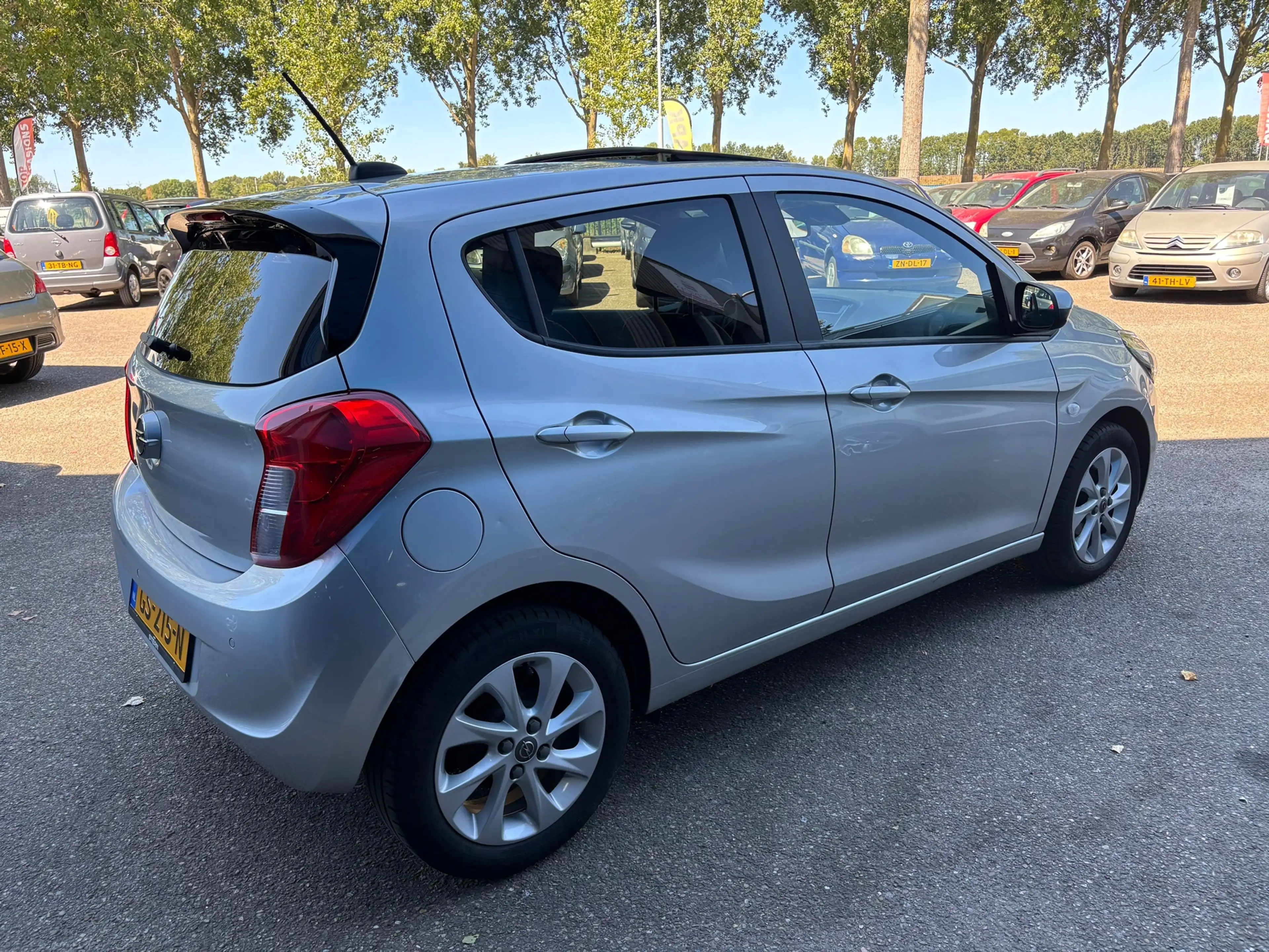 Opel Karl 1.0 ecoFLEX Cosmo — photo 5