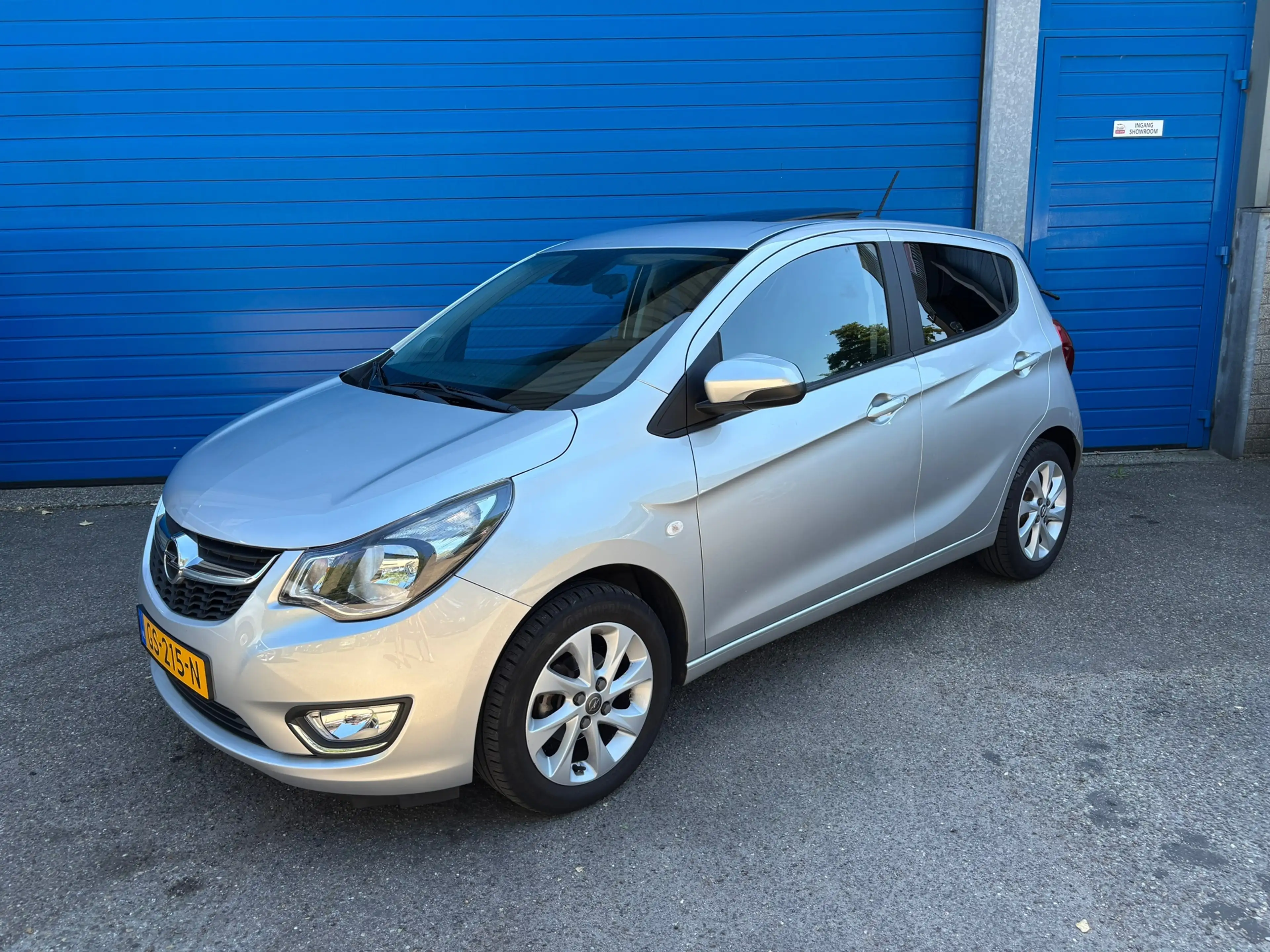 Opel Karl 1.0 ecoFLEX Cosmo — photo 2