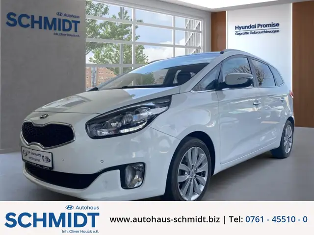 Kia Carens UEFA Navi SHZ hi.+vo. Rückfahrkam. LenkradHZG 2-Zo