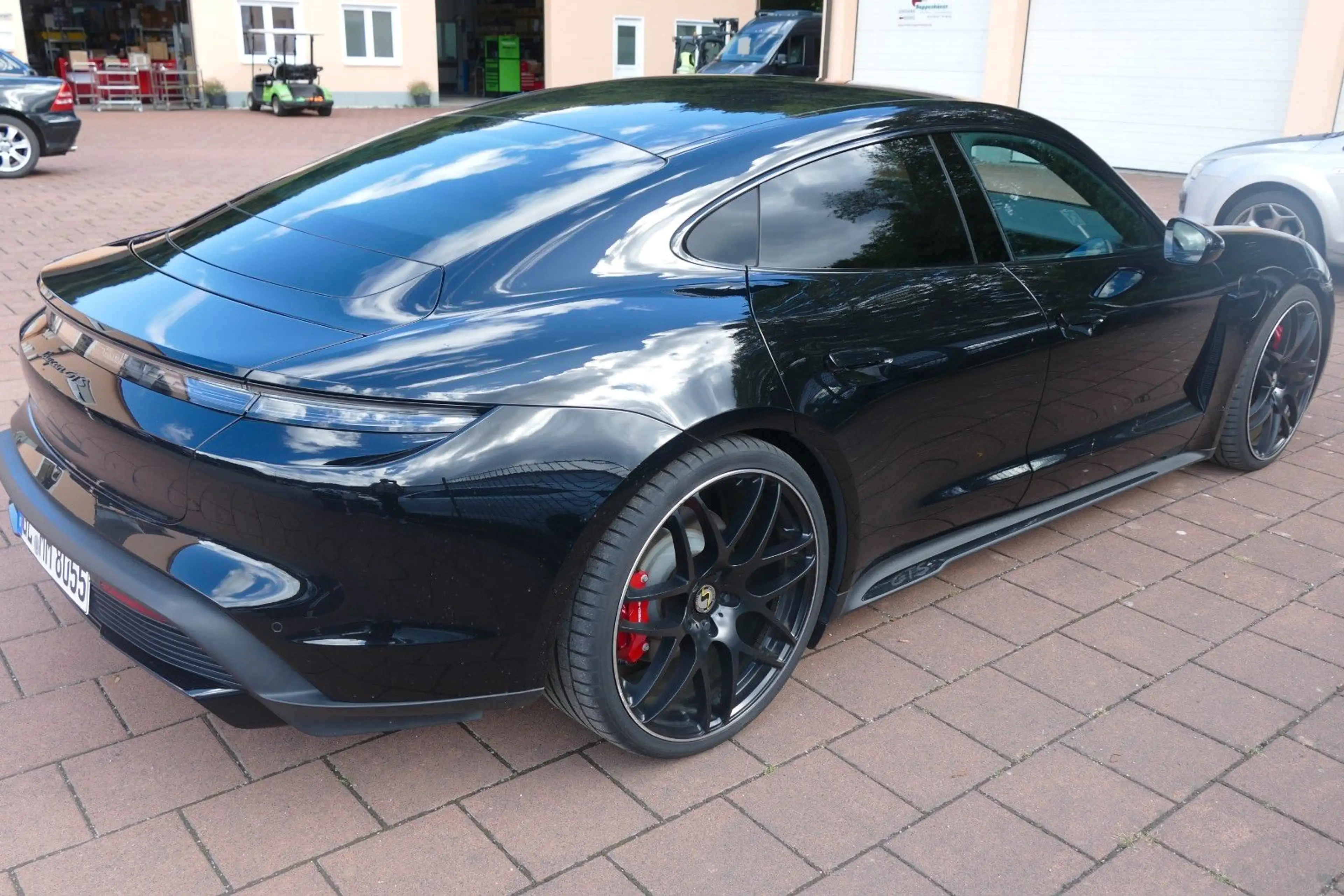 Porsche Taycan GTS Approved Garantie Pannorama Mod 2023 — photo 5