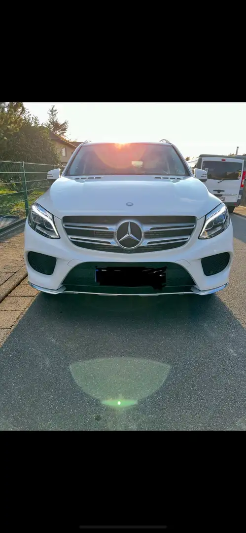 Mercedes-Benz GLE 250 d 9G-TRONIC AMG Line - 1