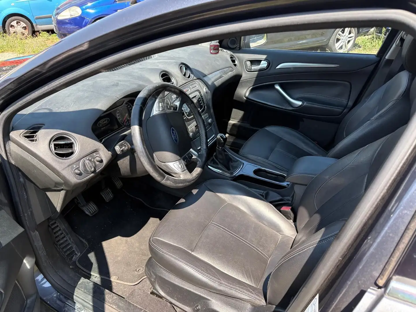 Ford Mondeo AUTO PER COMMERCIANTI NON RICONDIZIONATA - Mondeo Grigio - 2