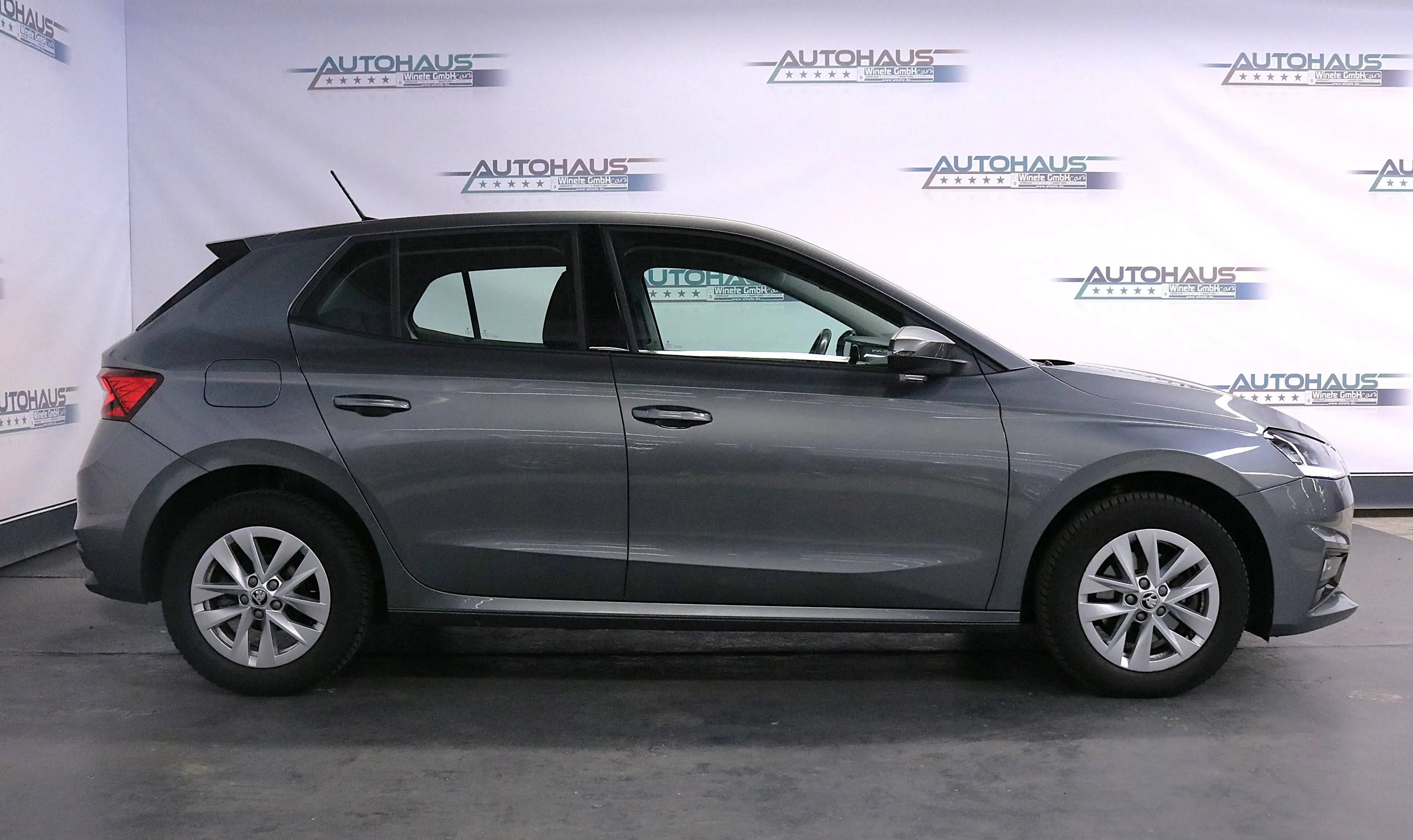 Skoda Fabia Ambition*1HAND*PDC*KLIMA*ALU*LED*CARPLAY*DAB*u.v.m — photo 3
