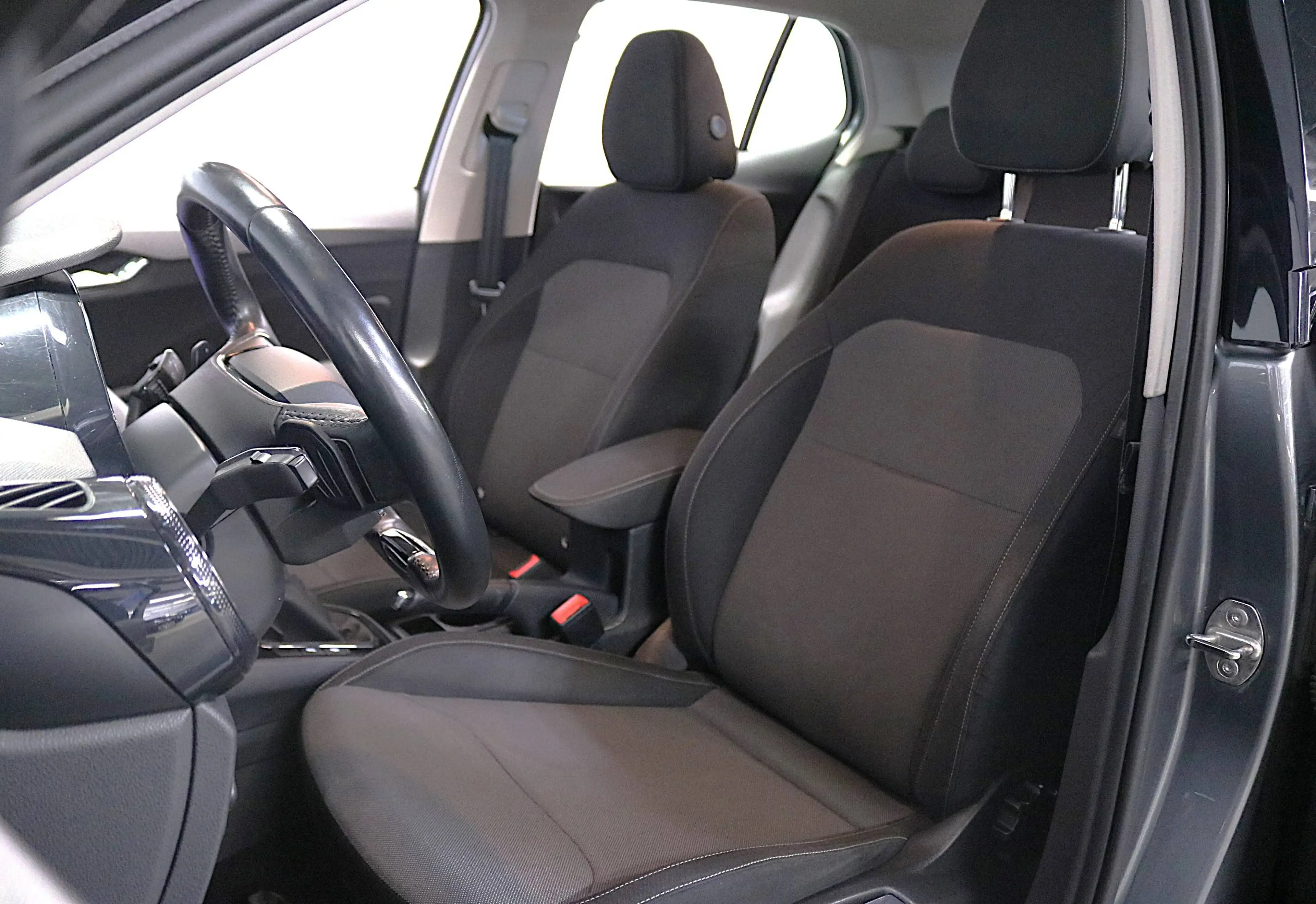 Skoda Fabia Ambition*1HAND*PDC*KLIMA*ALU*LED*CARPLAY*DAB*u.v.m — photo 9