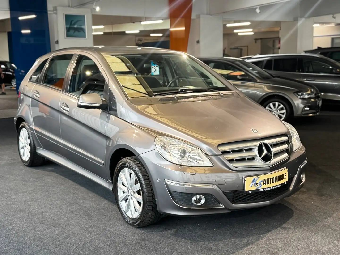 Mercedes-Benz B 170 B -Klasse *KLIMAAUTO*SHZ*PDC* Grey - 1