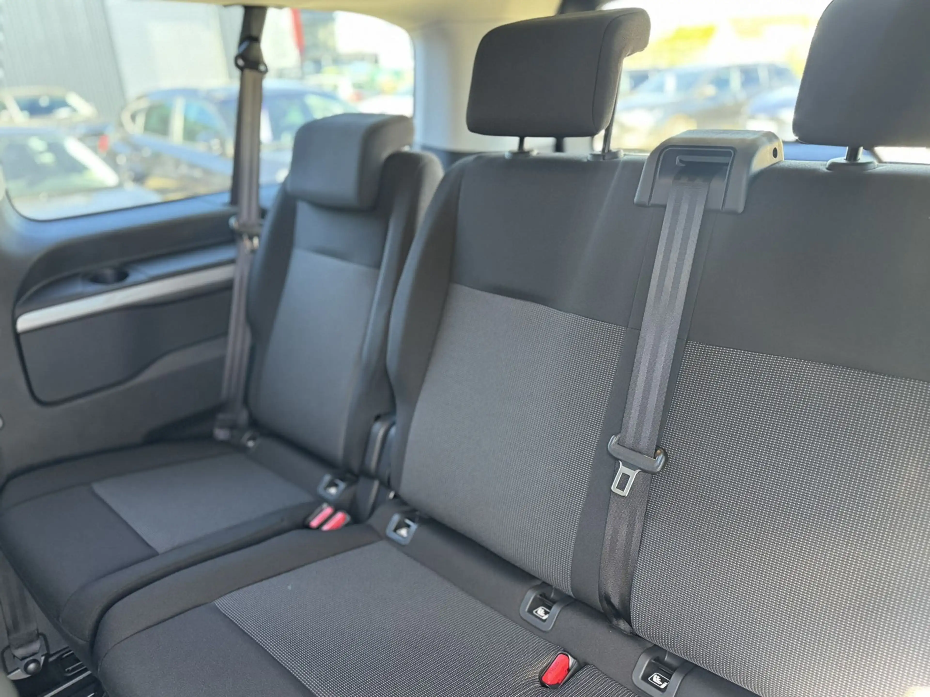 Opel Zafira Edition XL 9 Sitze Business Edition 2,2 L — photo 10