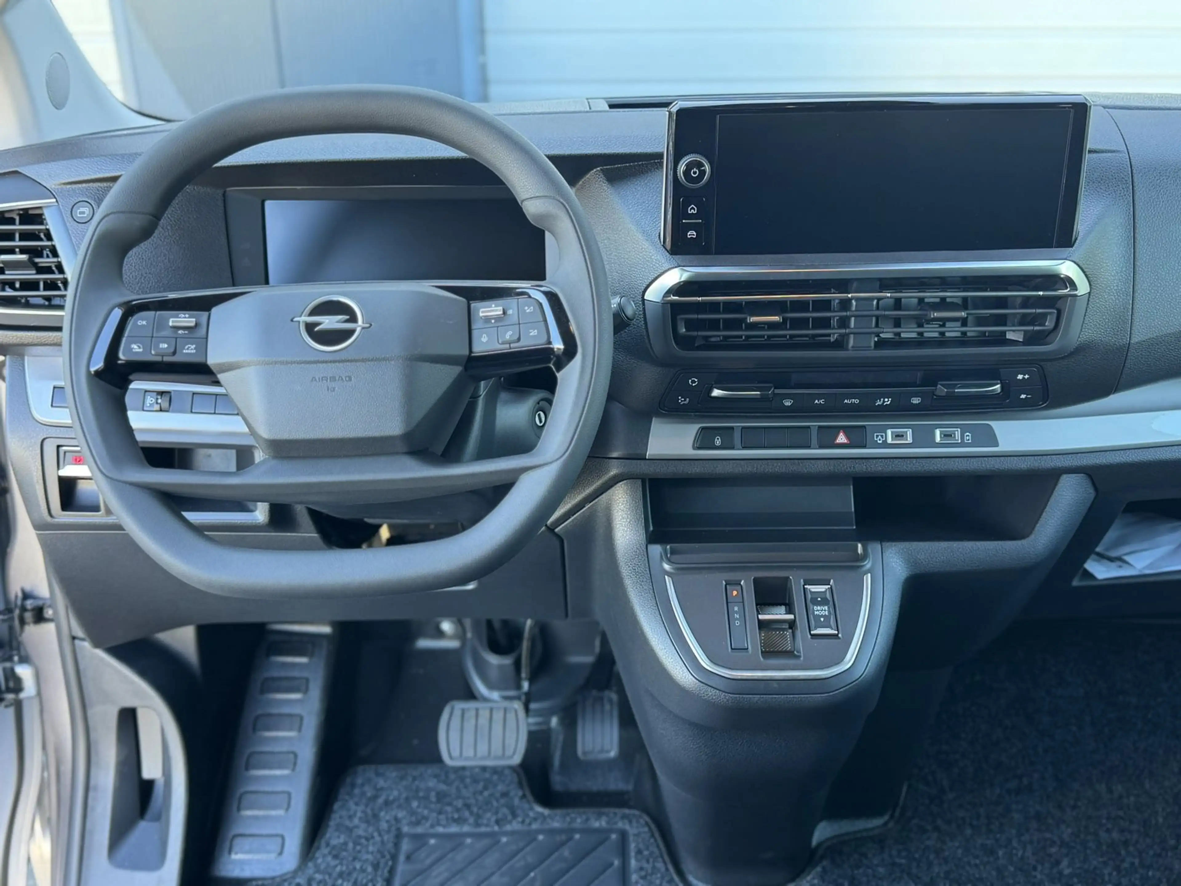 Opel Zafira Edition XL 9 Sitze Business Edition 2,2 L — photo 11