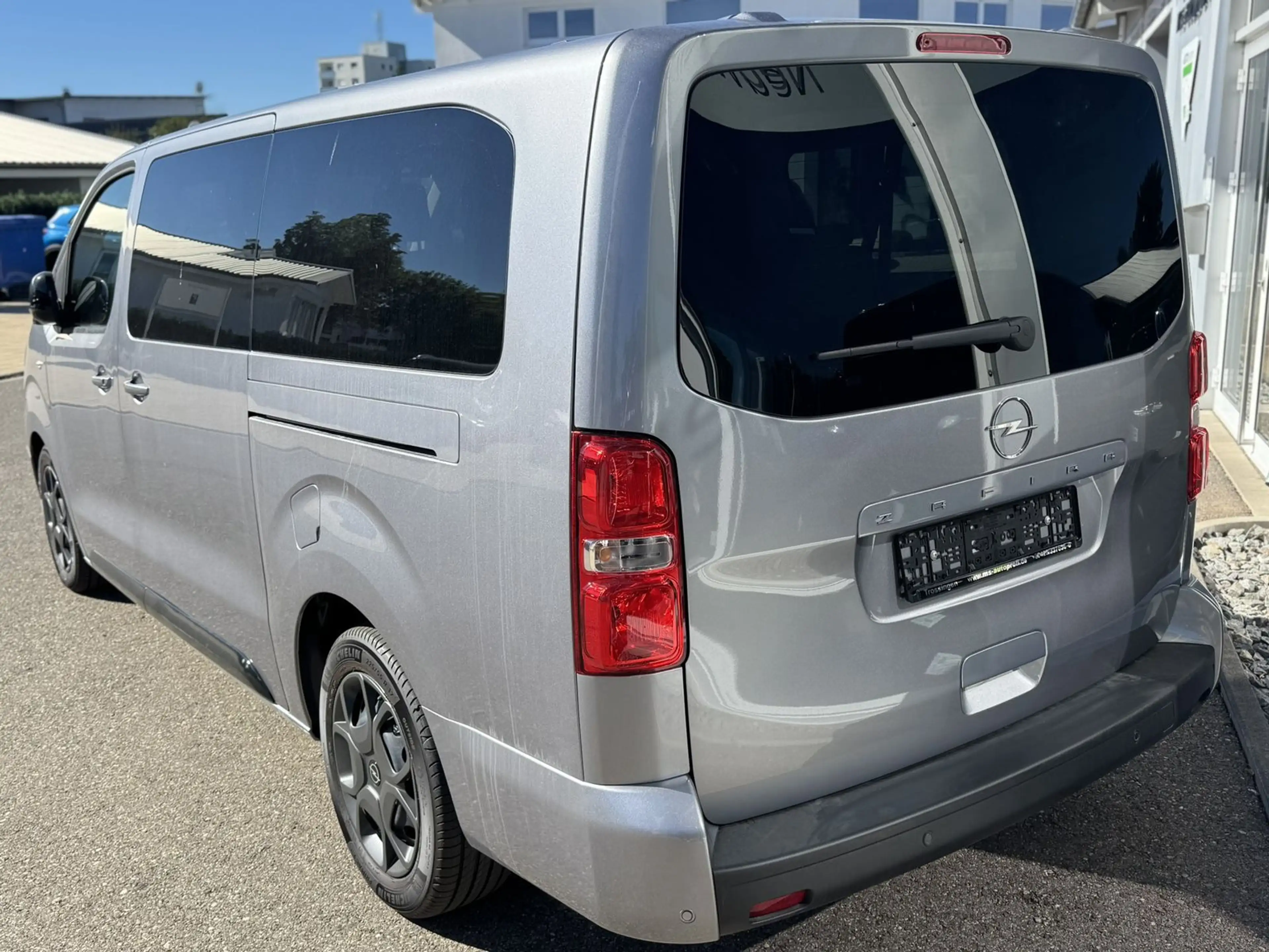 Opel Zafira Edition XL 9 Sitze Business Edition 2,2 L — photo 5