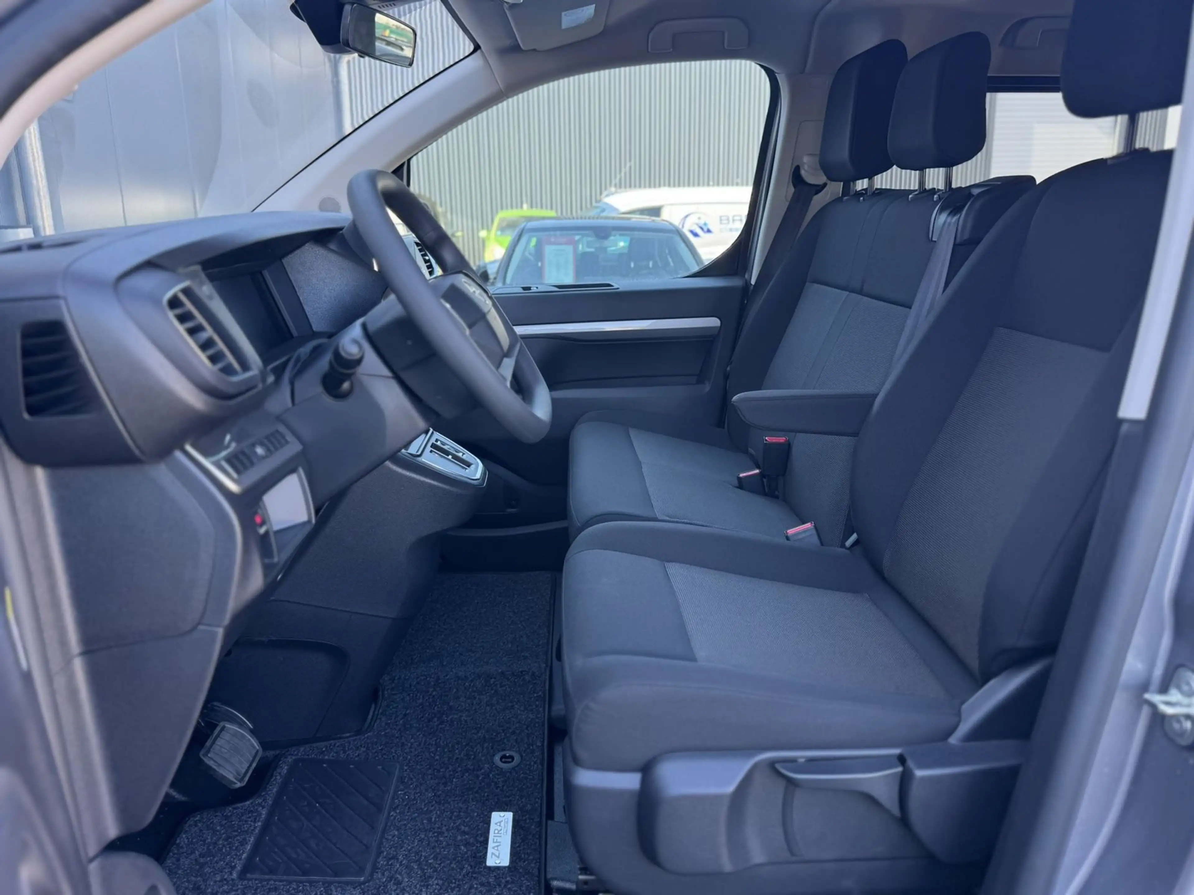 Opel Zafira Edition XL 9 Sitze Business Edition 2,2 L — photo 8