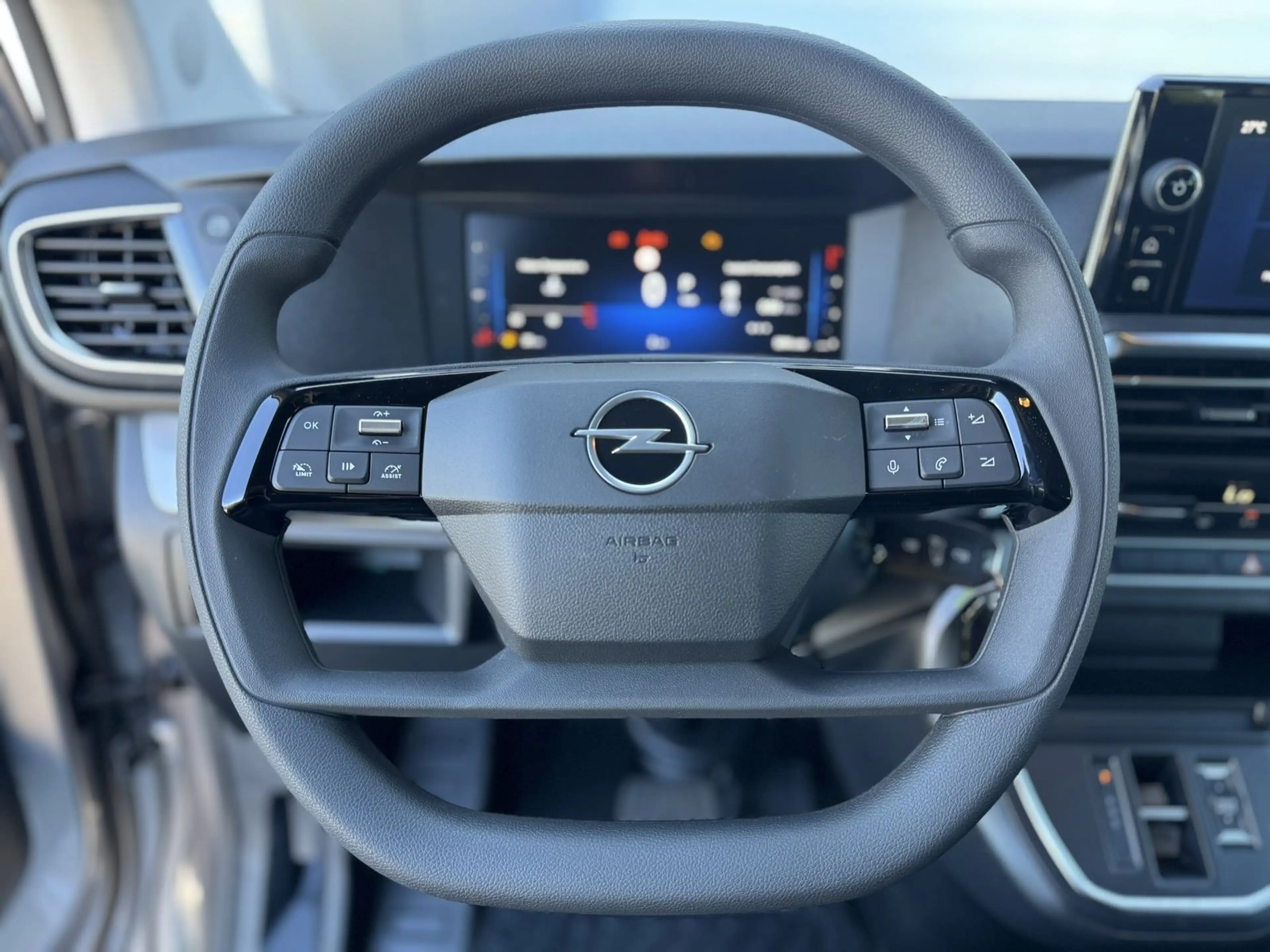 Opel Zafira Edition XL 9 Sitze Business Edition 2,2 L — photo 15