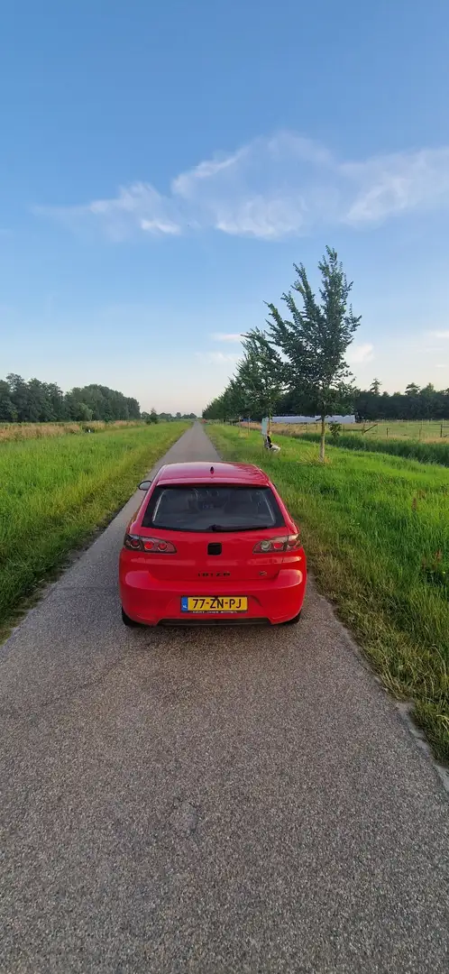 SEAT Ibiza 1.4-16V Trendstyle Rood - 2
