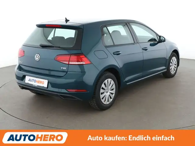 Volkswagen Golf view 6