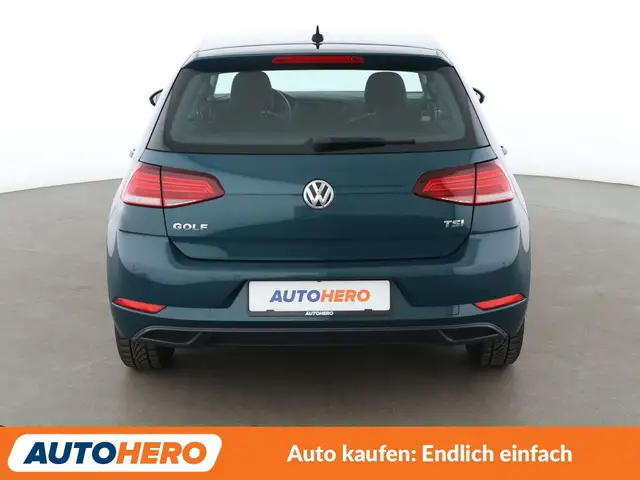 Volkswagen Golf view 5