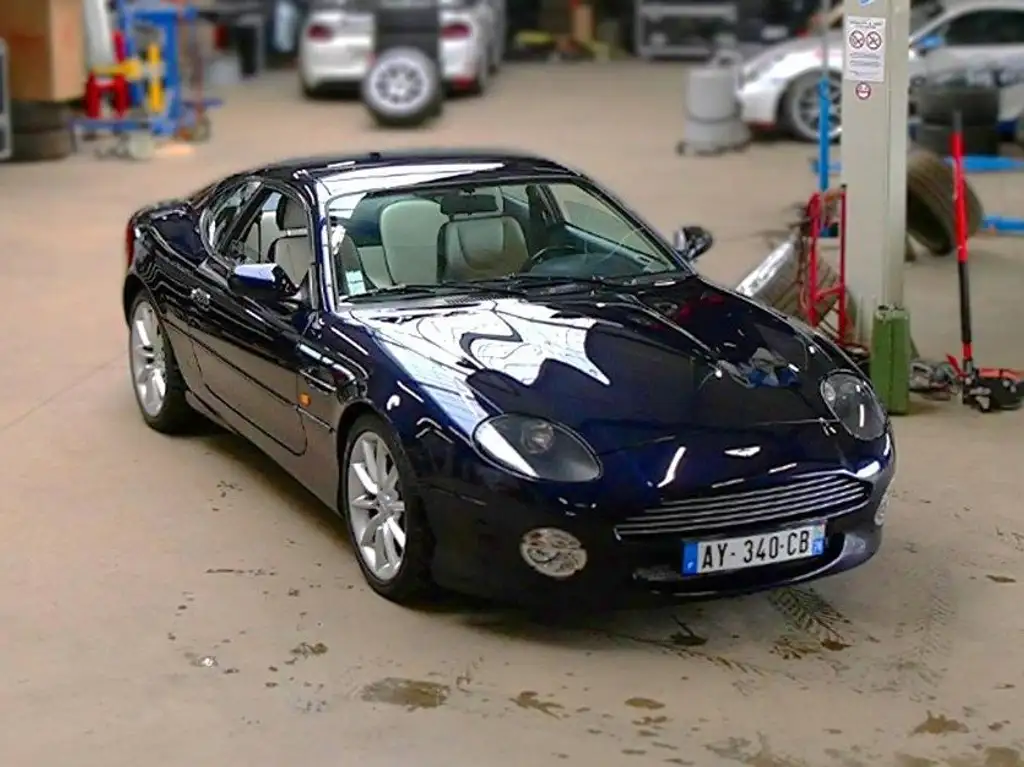 Aston Martin DB7 2002 из Европы — купить под ключ