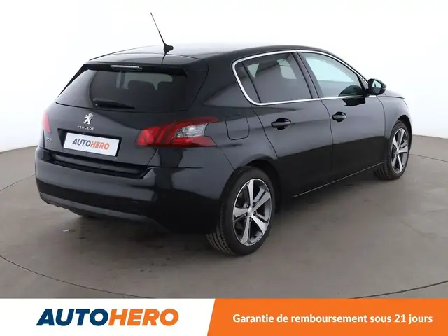 Peugeot 308 view 6