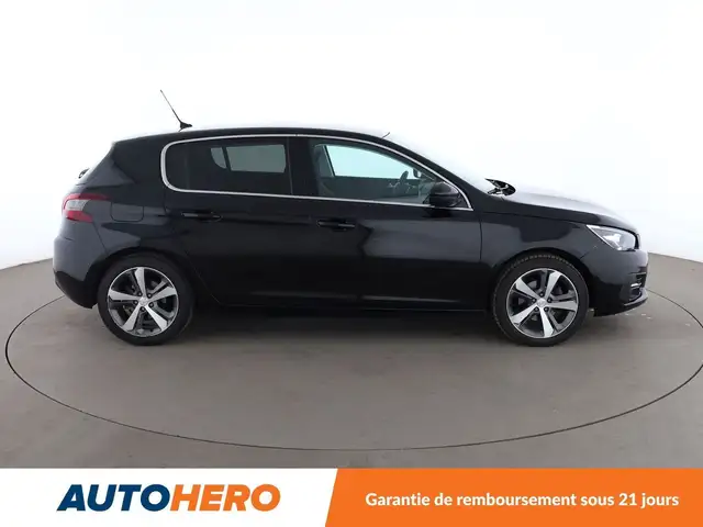 Peugeot 308 view 7