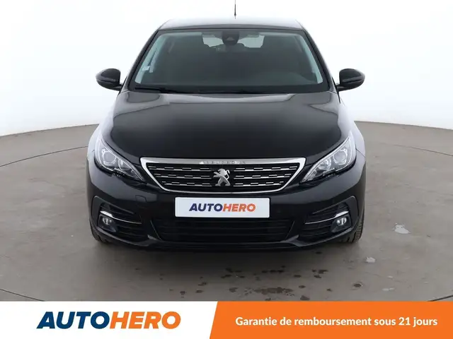 Peugeot 308 view 9