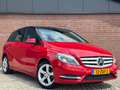 Mercedes-Benz B 180 | NL-AUTO! | NAVI! | TREKHAAK! Rood - thumbnail 4