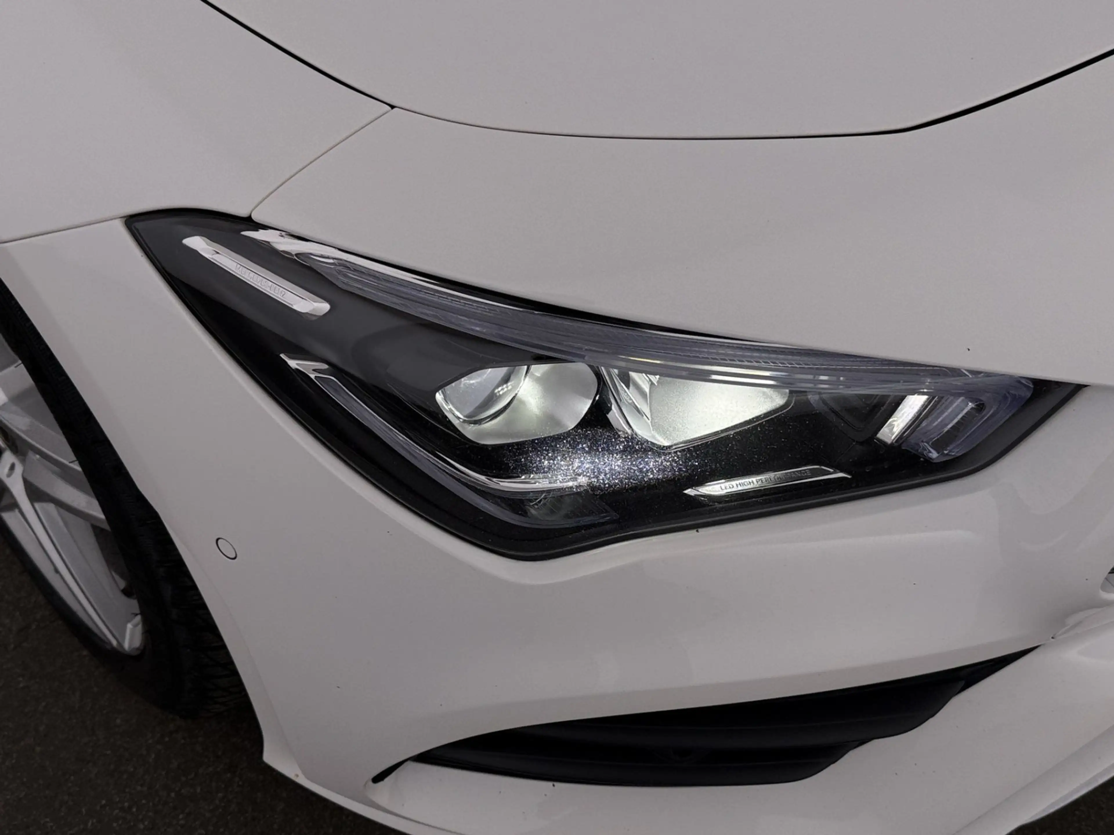 Mercedes-Benz CLA 220 d Shooting Brake AMG-Line Aut LED AHK — photo 12