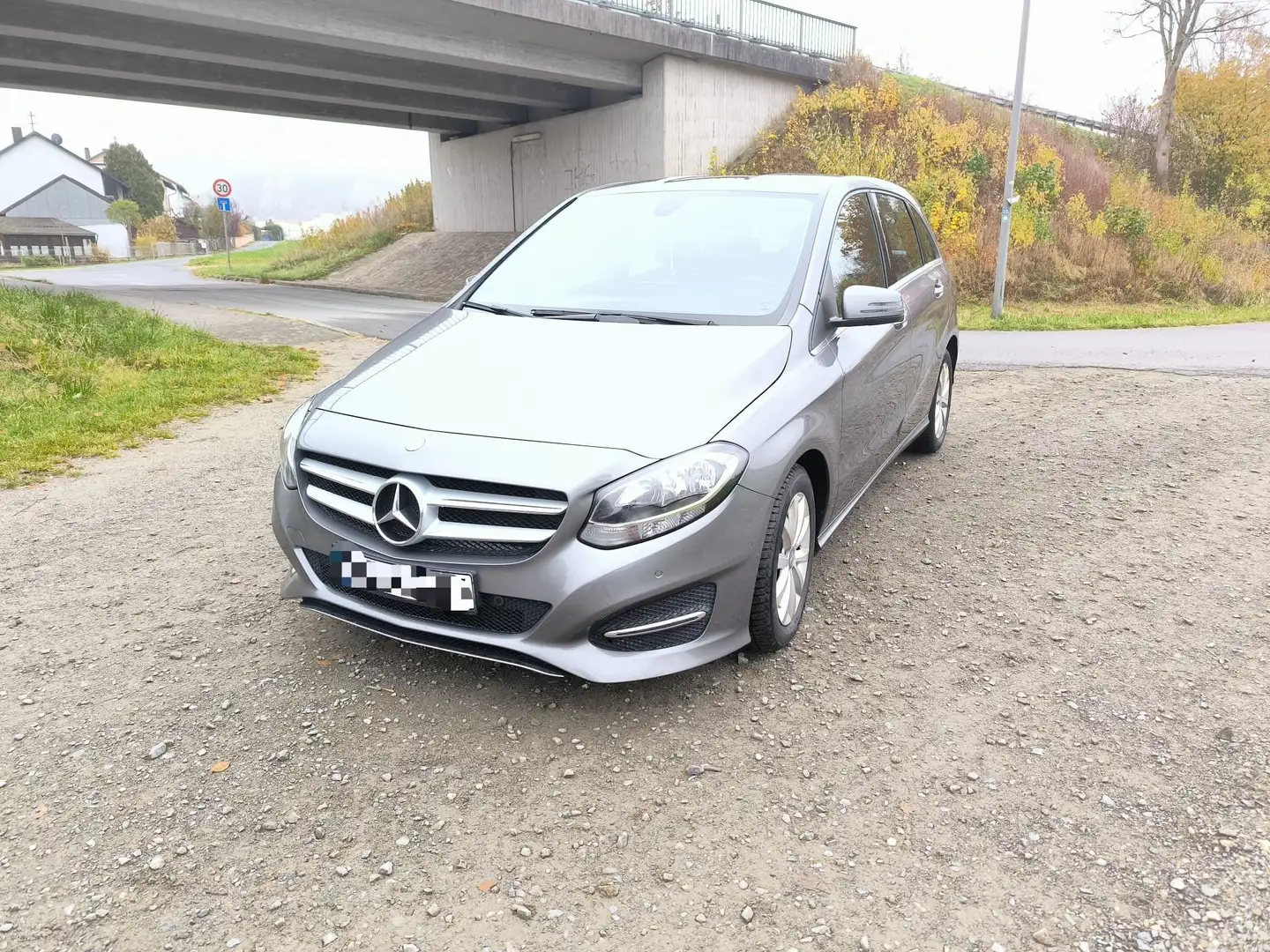 Mercedes-Benz B 180 B 180 7G-DCT Grau - 2