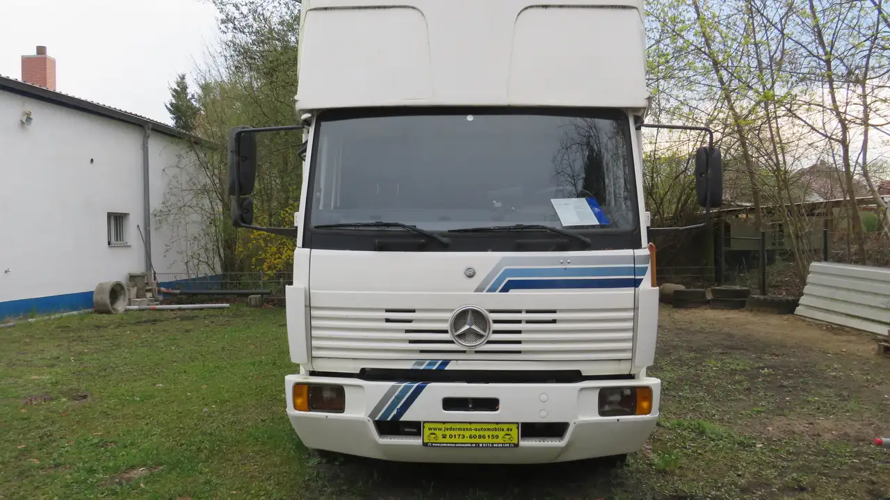 Mercedes-Benz 1307 Mefa für bis zu 6 Pferde, foto 2