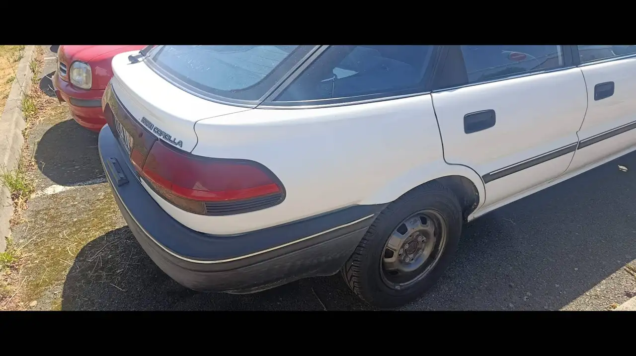 Toyota Corolla 1.3 GL Liftback 12 v 82cv, foto 6