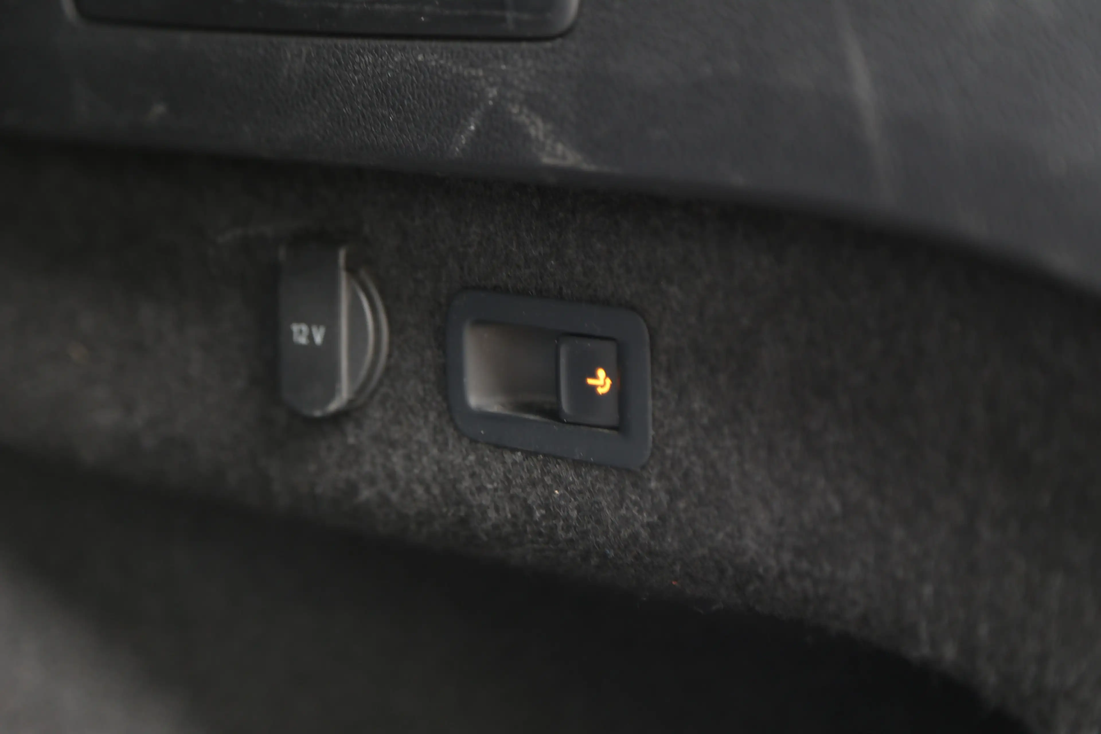 Volkswagen Passat Variant 1.5 TSI Elegance DSG Navi Camera LED ACC — photo 15