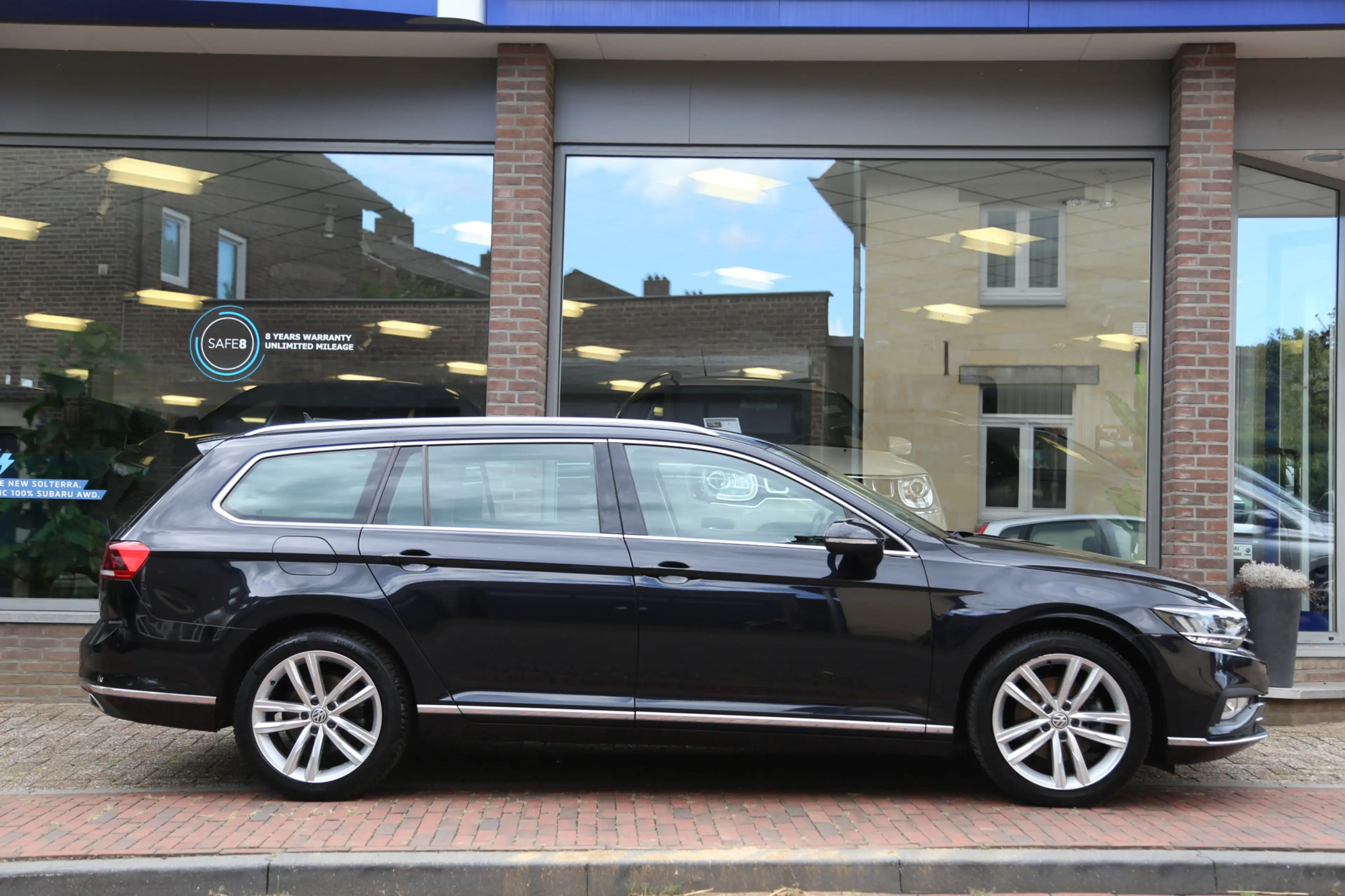 Volkswagen Passat Variant 1.5 TSI Elegance DSG Navi Camera LED ACC — photo 2
