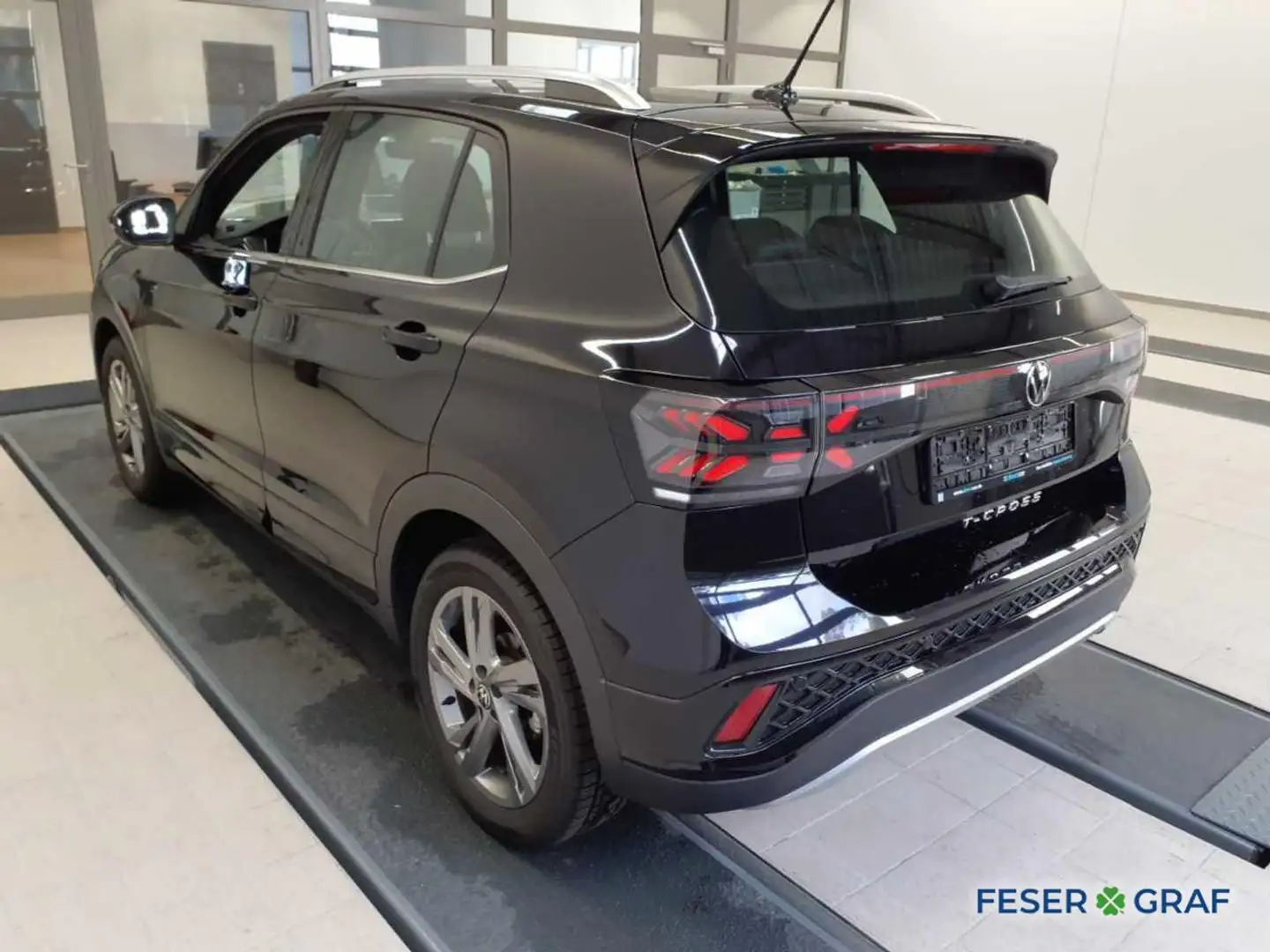 Volkswagen T-Cross R-Line 1.0 TSI DSG 116PS Schwarz - 2