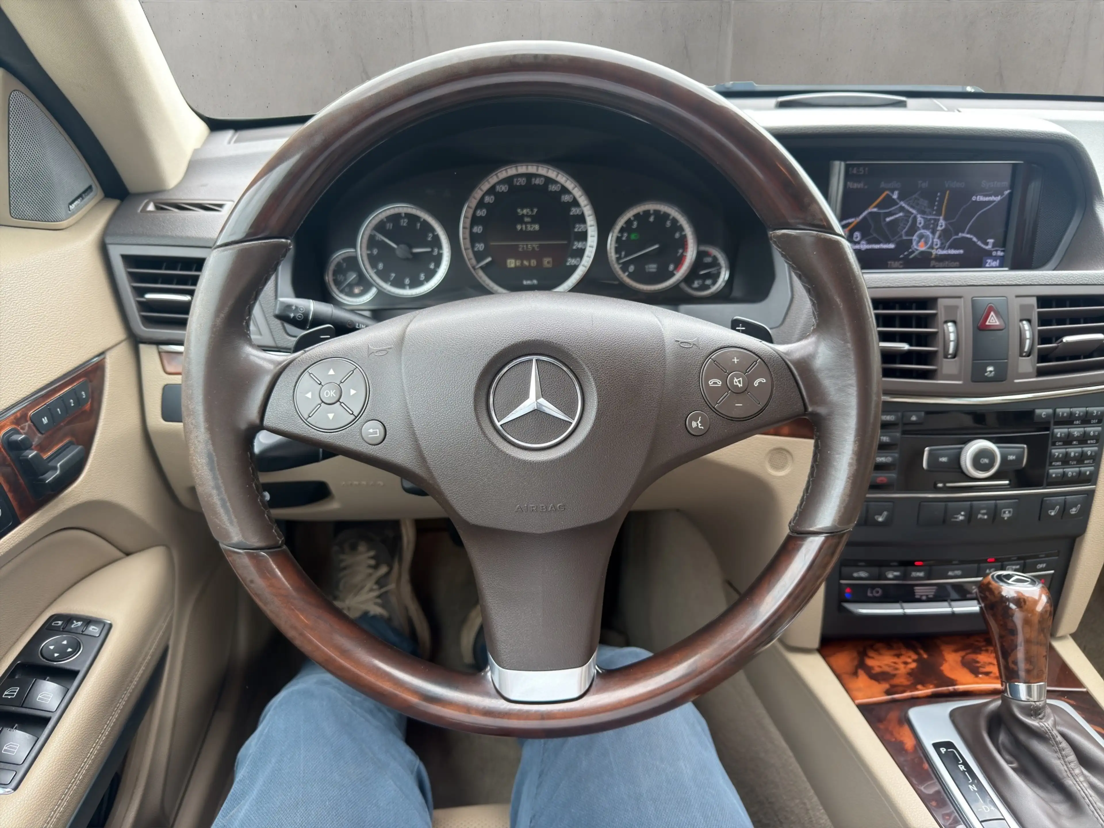 Mercedes-Benz E 350 E 350 CGI C BlueEFFICIENCY 7G-TRONIC Prime Edition — photo 14