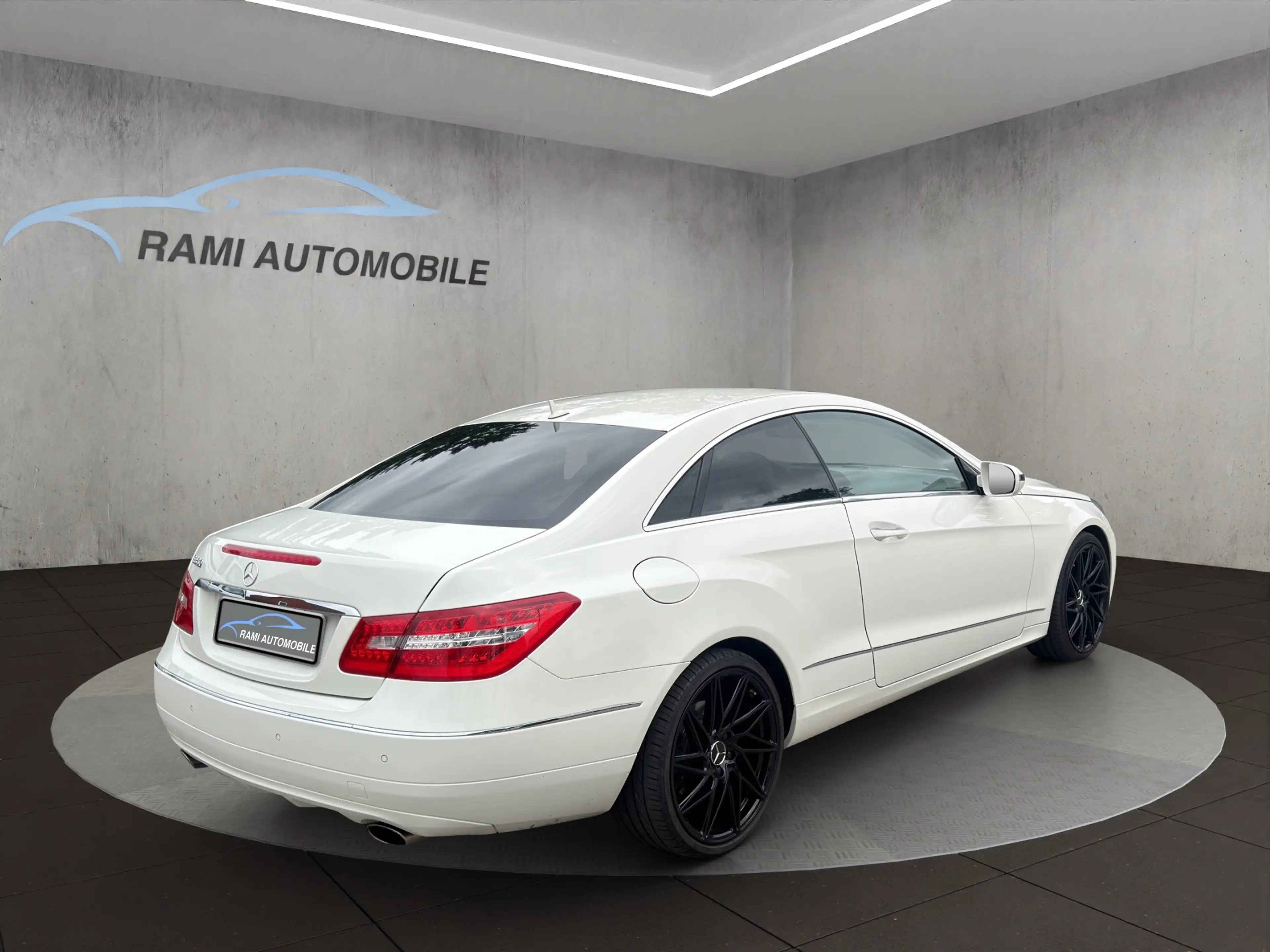 Mercedes-Benz E 350 E 350 CGI C BlueEFFICIENCY 7G-TRONIC Prime Edition — photo 6