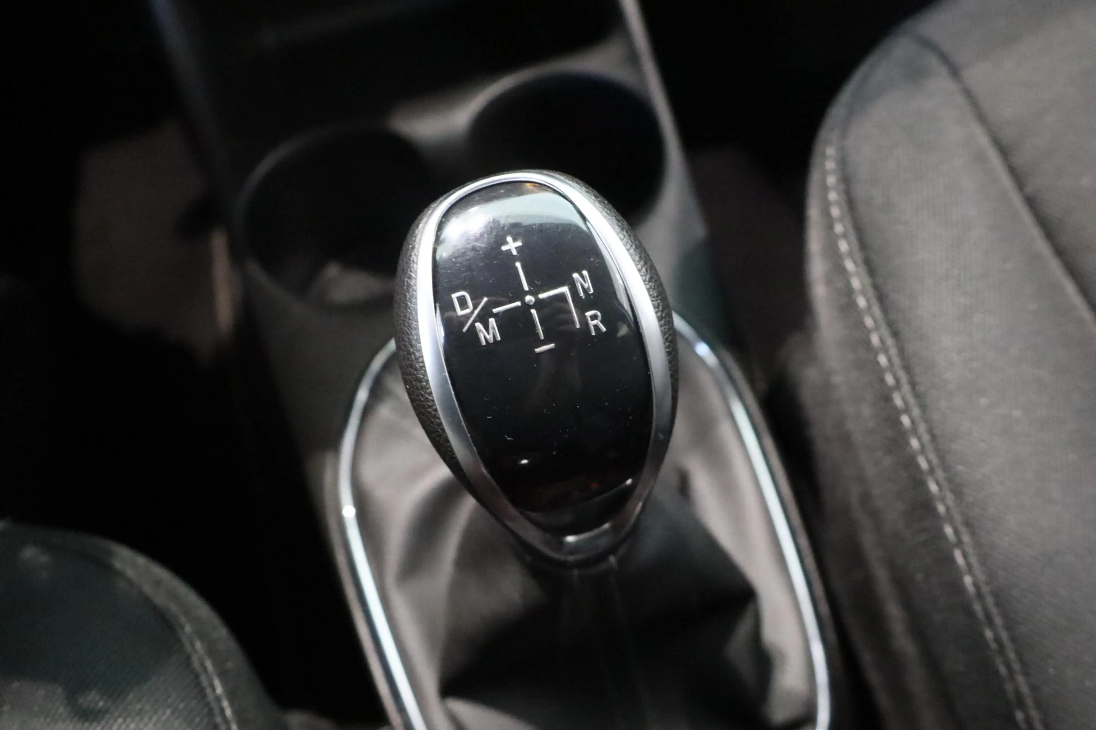 Opel Karl 1.0 ecoFLEX Edition — photo 13