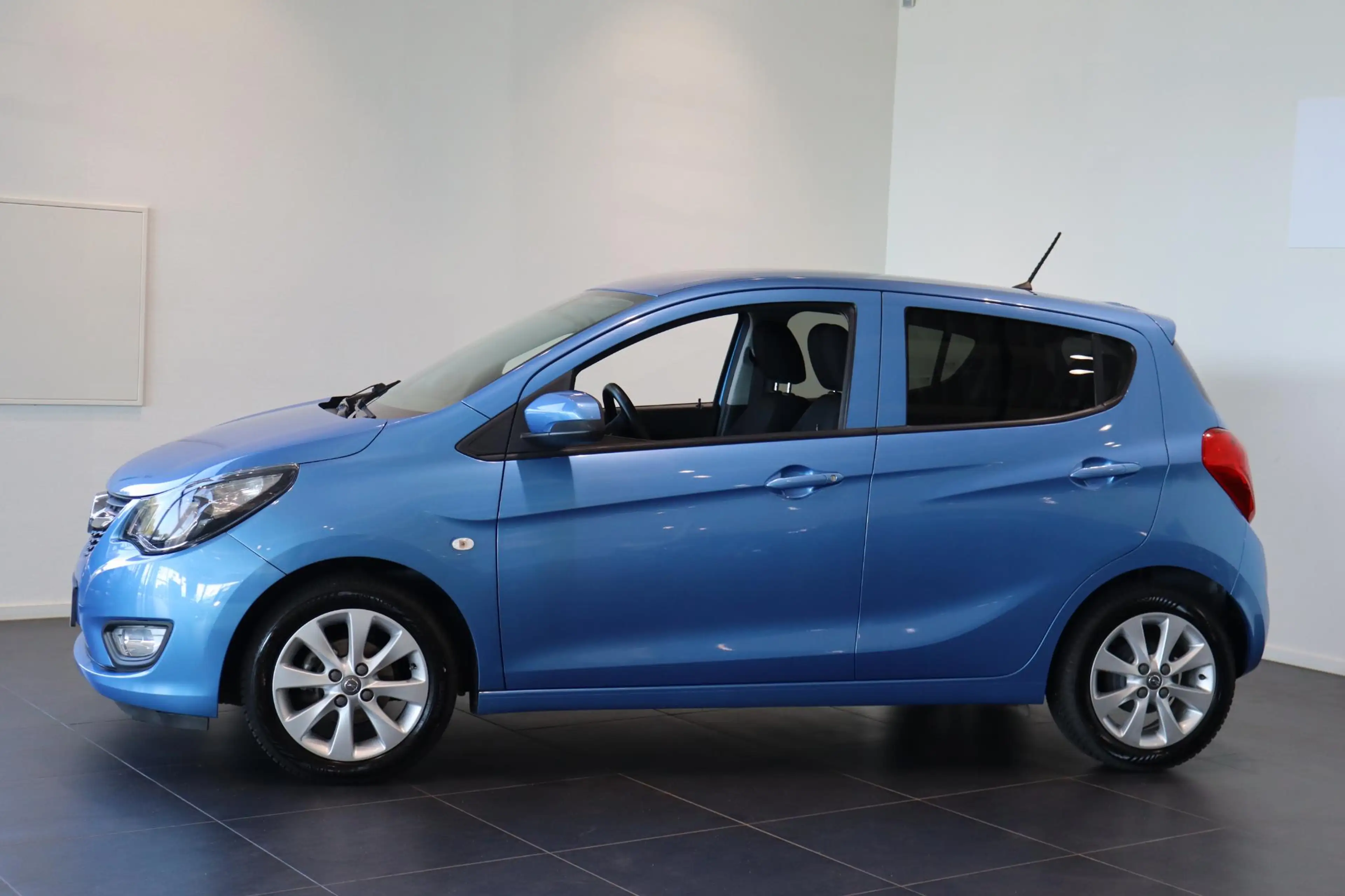 Opel Karl 1.0 ecoFLEX Edition — photo 7