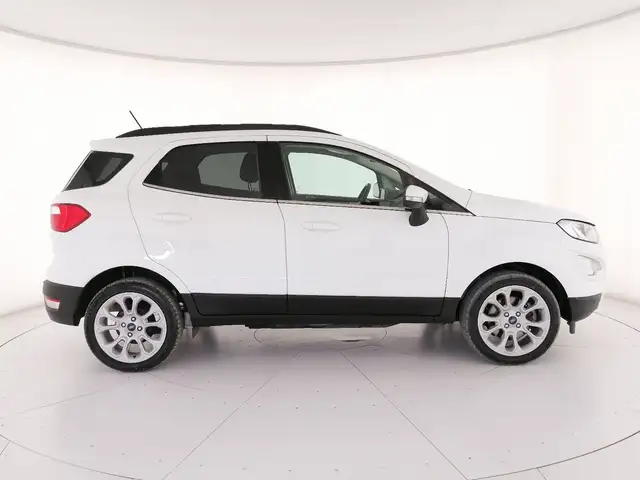 Ford Ecosport view 3