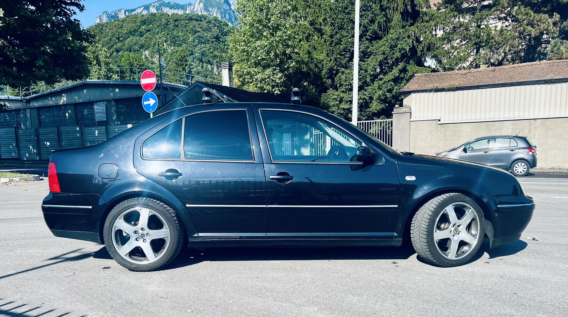 Volkswagen Bora 1.9 tdi Highline 4motion 130cv - 2