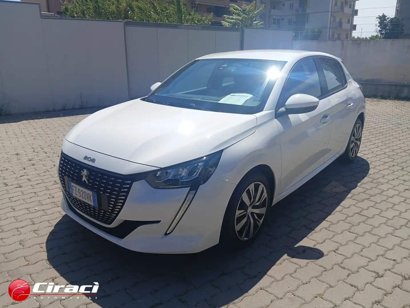 Peugeot 208 PureTech 100 Stop&Start EAT8 5 porte Active Pack Bílá - 1