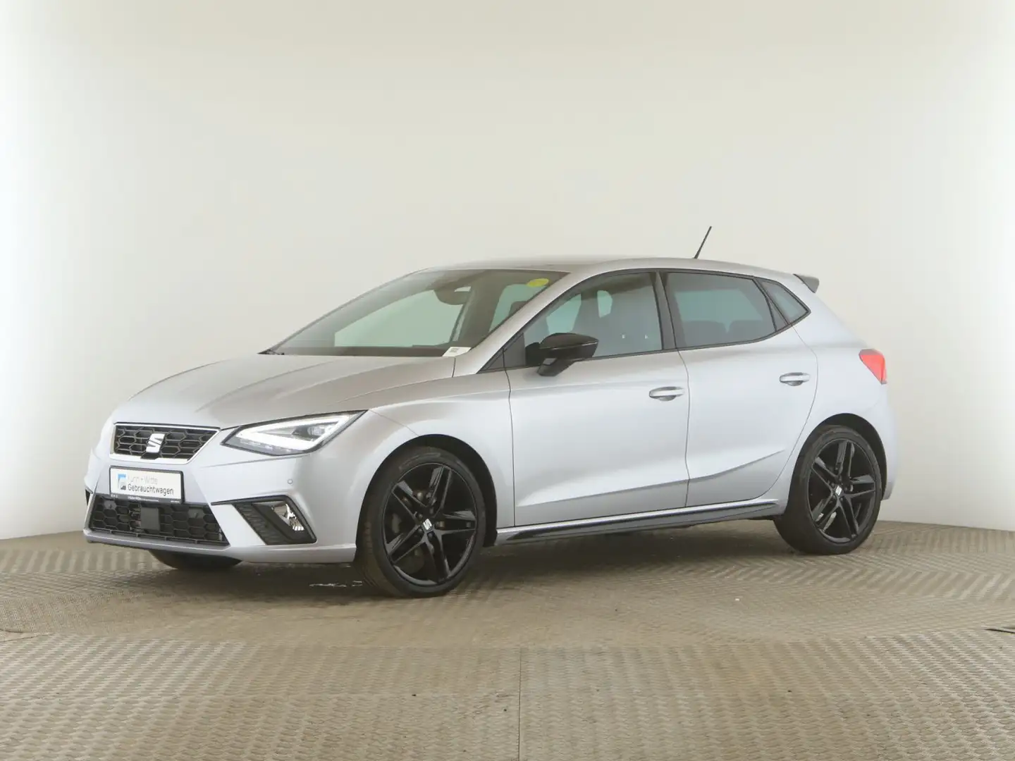 SEAT Ibiza 1.5 TSI FR Pro Black Edition *LED*RFK*Navi Silber - 2