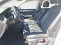 Volkswagen Passat Variant 2.0 TDI SCR EVO Executive bijela - thumbnail 10