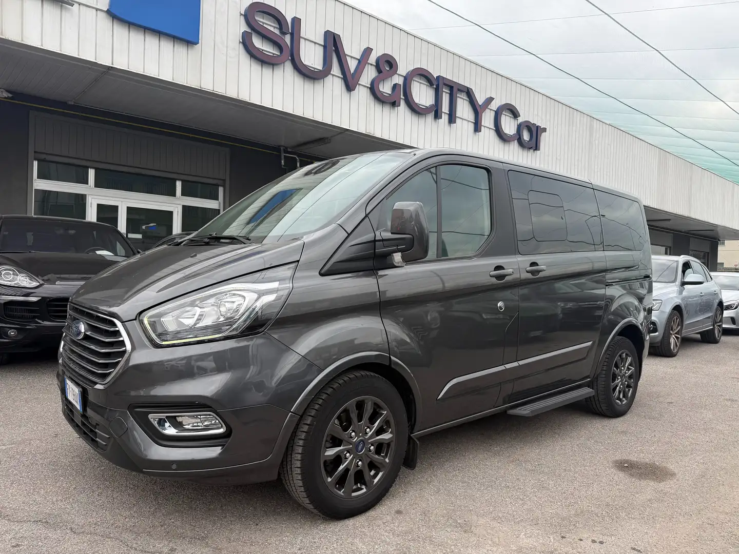 Ford Tourneo Custom 2.0/ 8 POSTI / AUTOMATICO Szürke - 1
