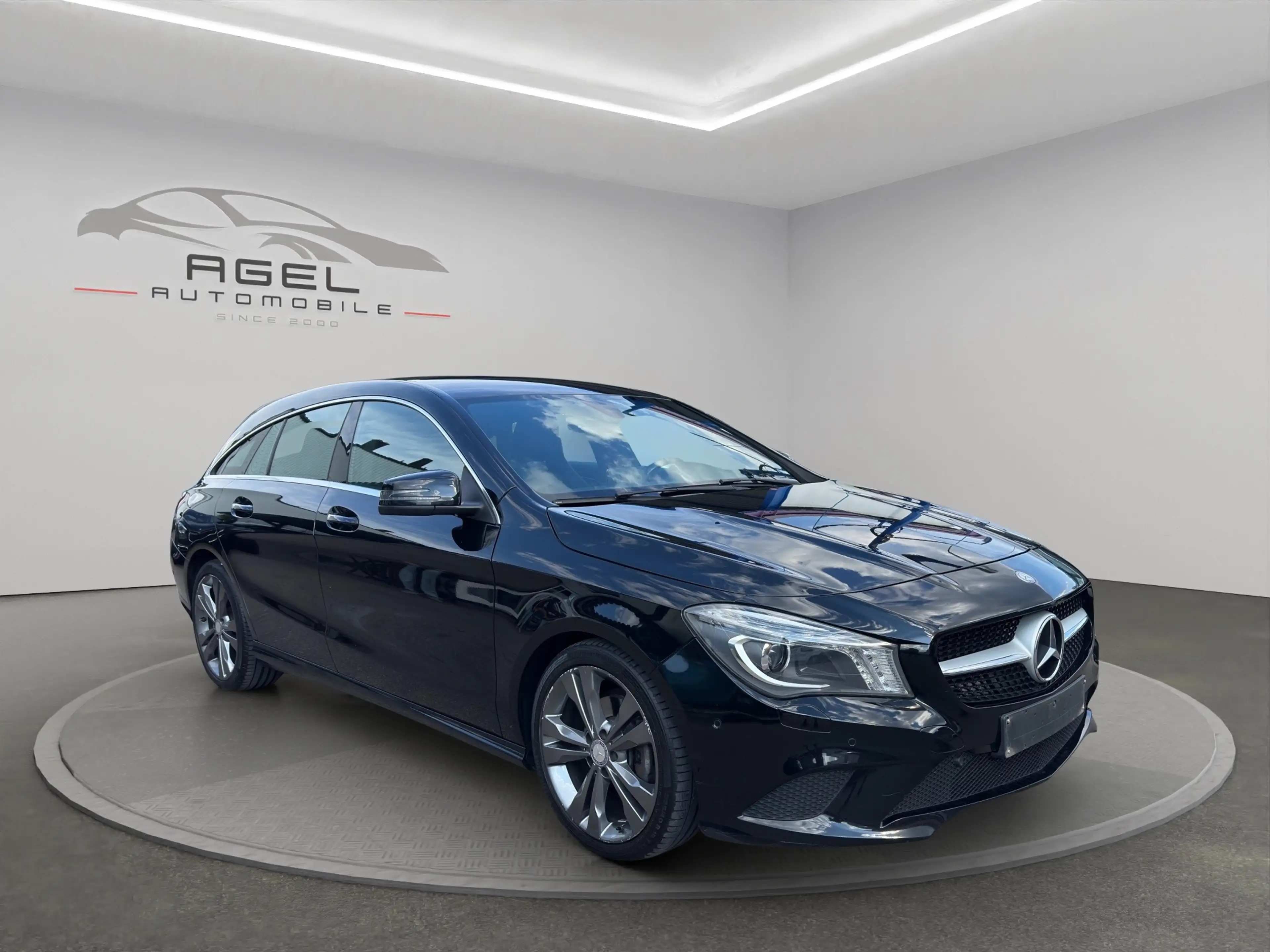 Mercedes-Benz CLA 220 CLA 220 CDI*Vollleder*Ambiente*Kamera*LMF*Xenon*PDC* — photo 3