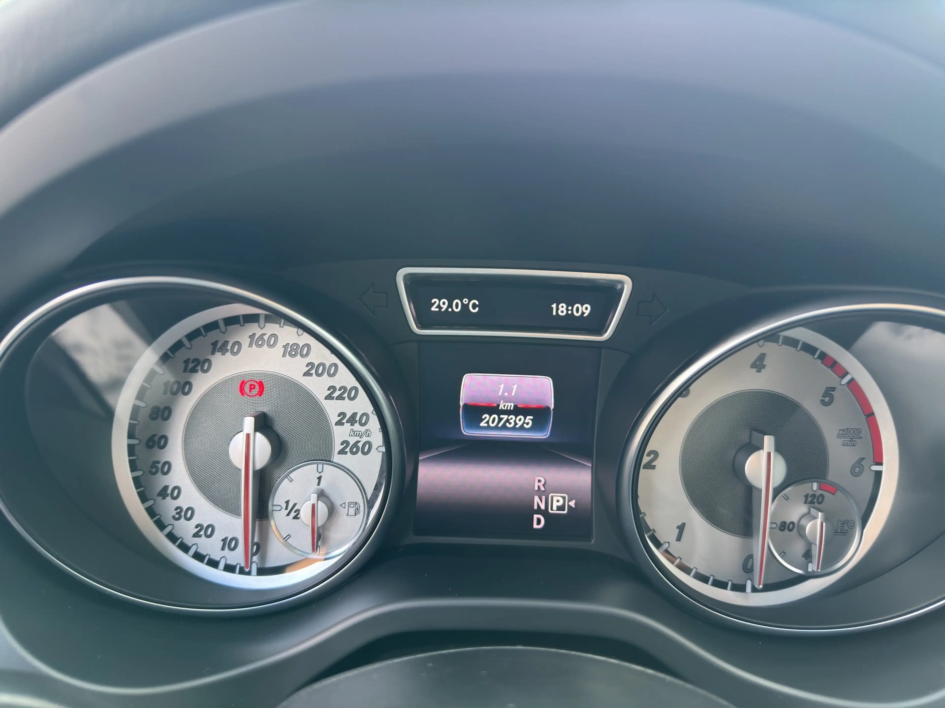 Mercedes-Benz CLA 220 CLA 220 CDI*Vollleder*Ambiente*Kamera*LMF*Xenon*PDC* — photo 15