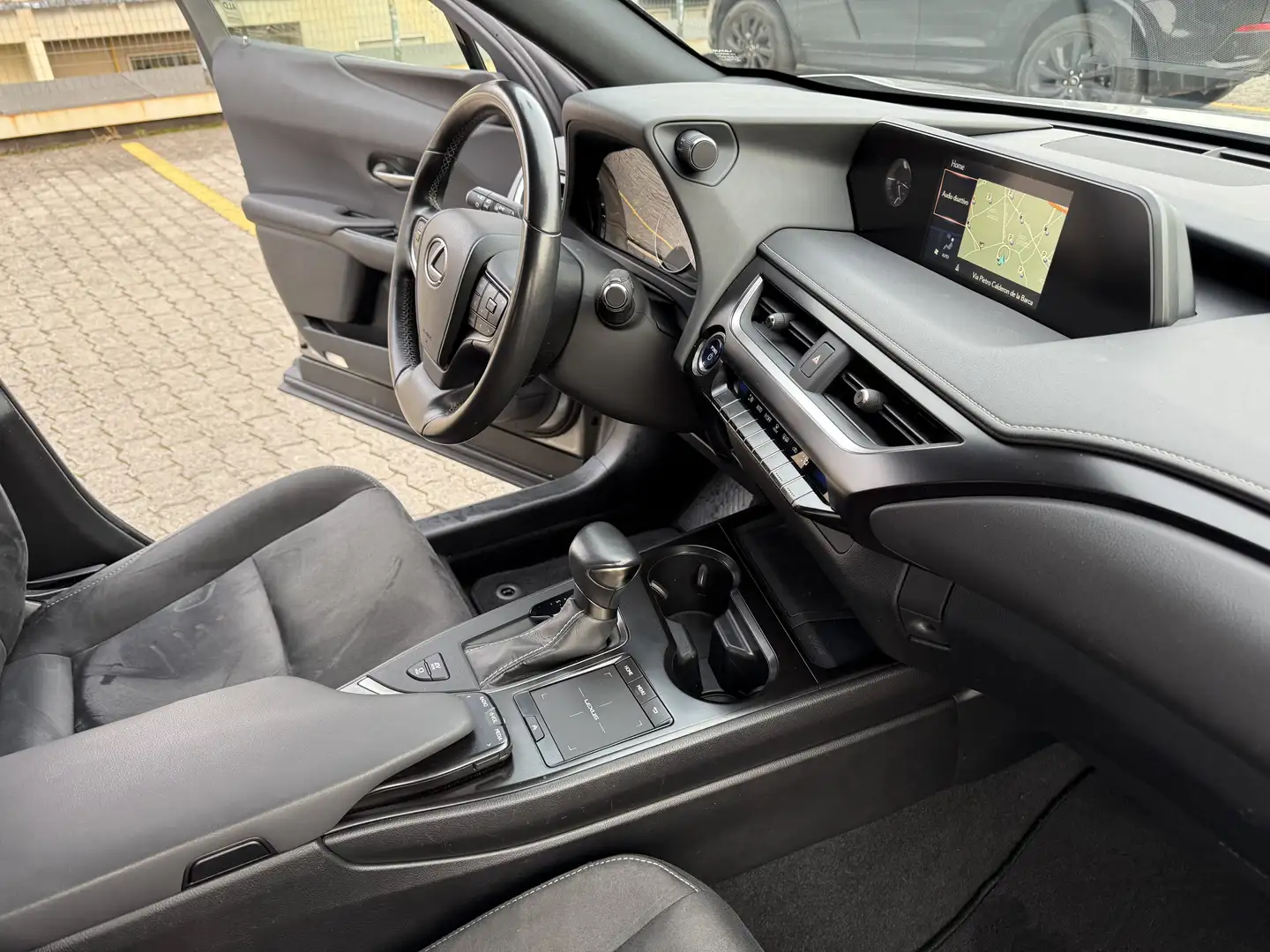 Lexus UX 250h hybrid Executive Business Grigio - 2