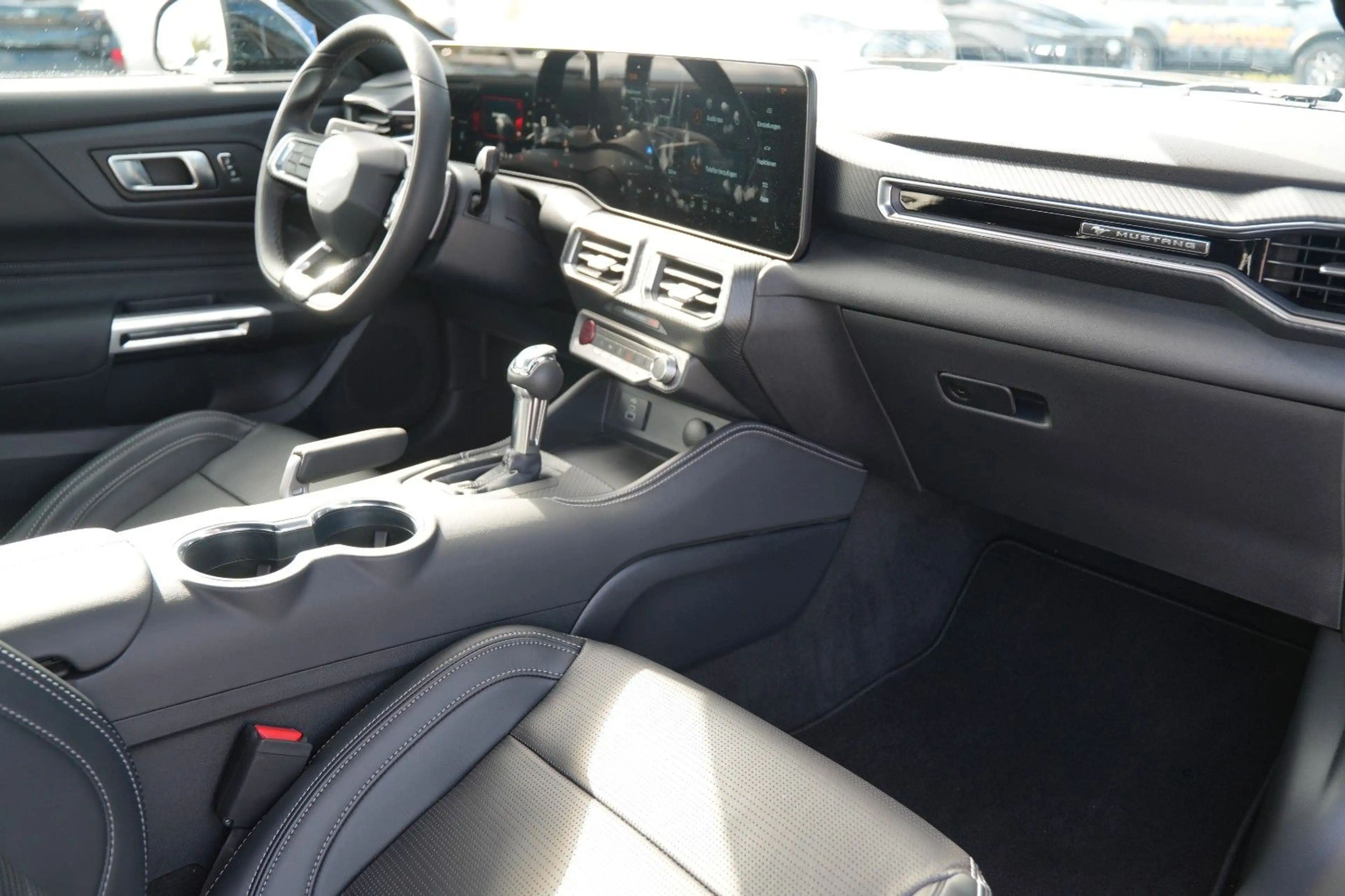 Ford Mustang Fastback 5.0 Ti-VCT V8 GT Bronze-Styling — photo 13