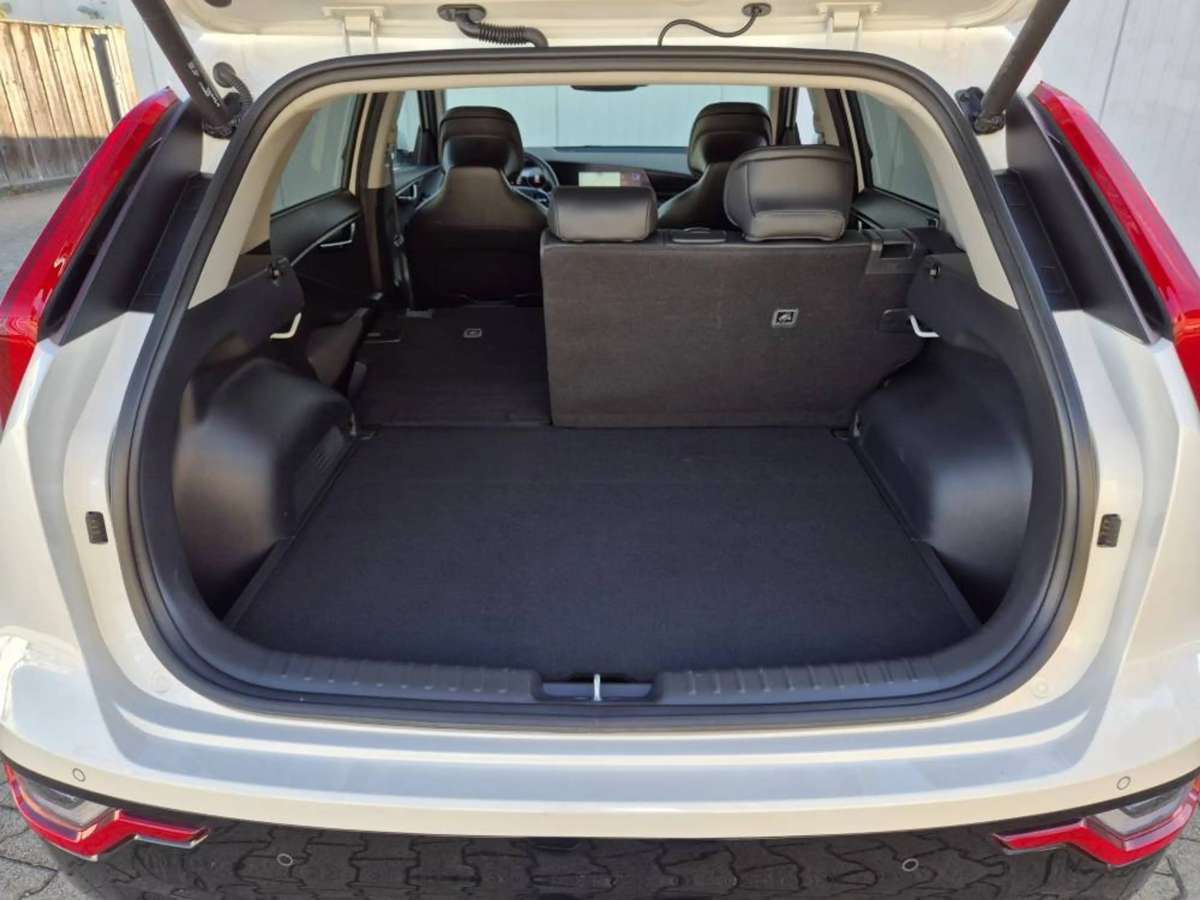 Kia Niro EV 64,8 kWh Inspiration WP DriveWise Technologie Relax Batteriezertifikat — photo 13