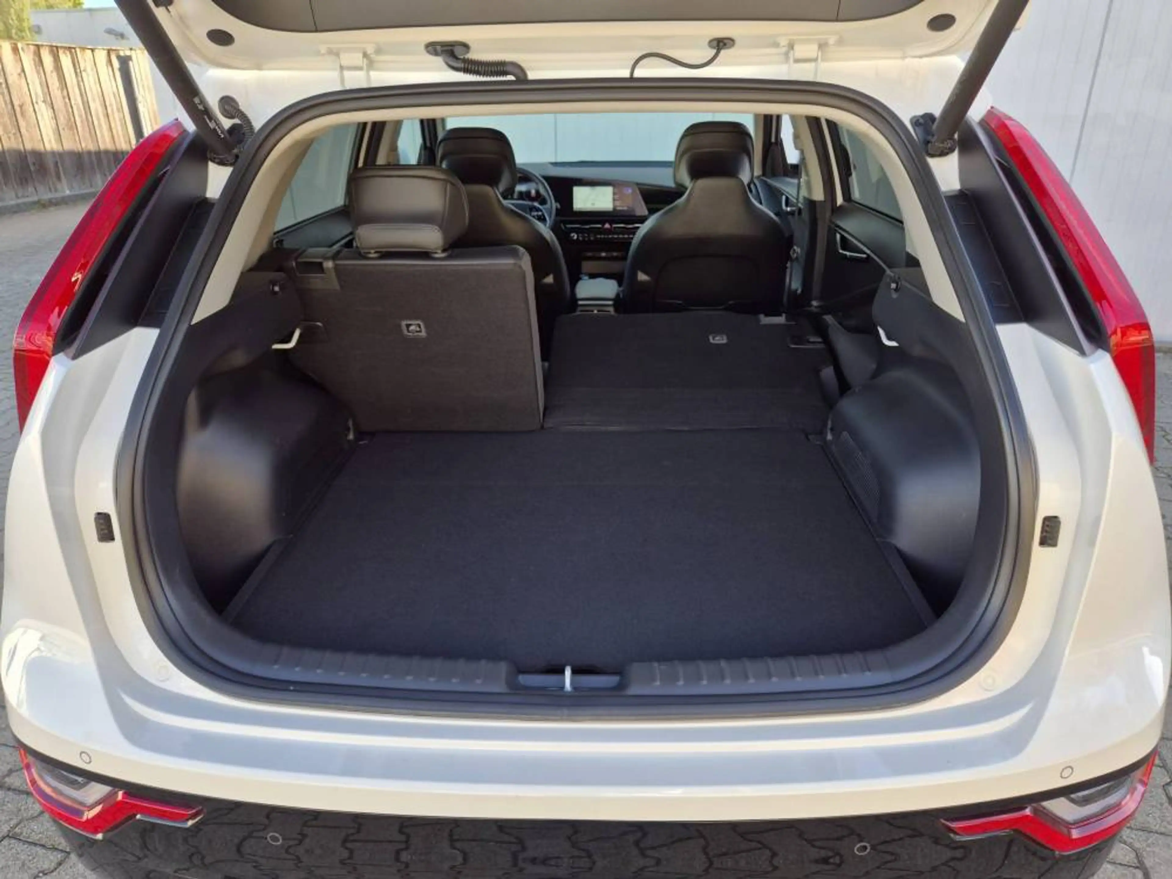 Kia Niro EV 64,8 kWh Inspiration WP DriveWise Technologie Relax Batteriezertifikat — photo 14
