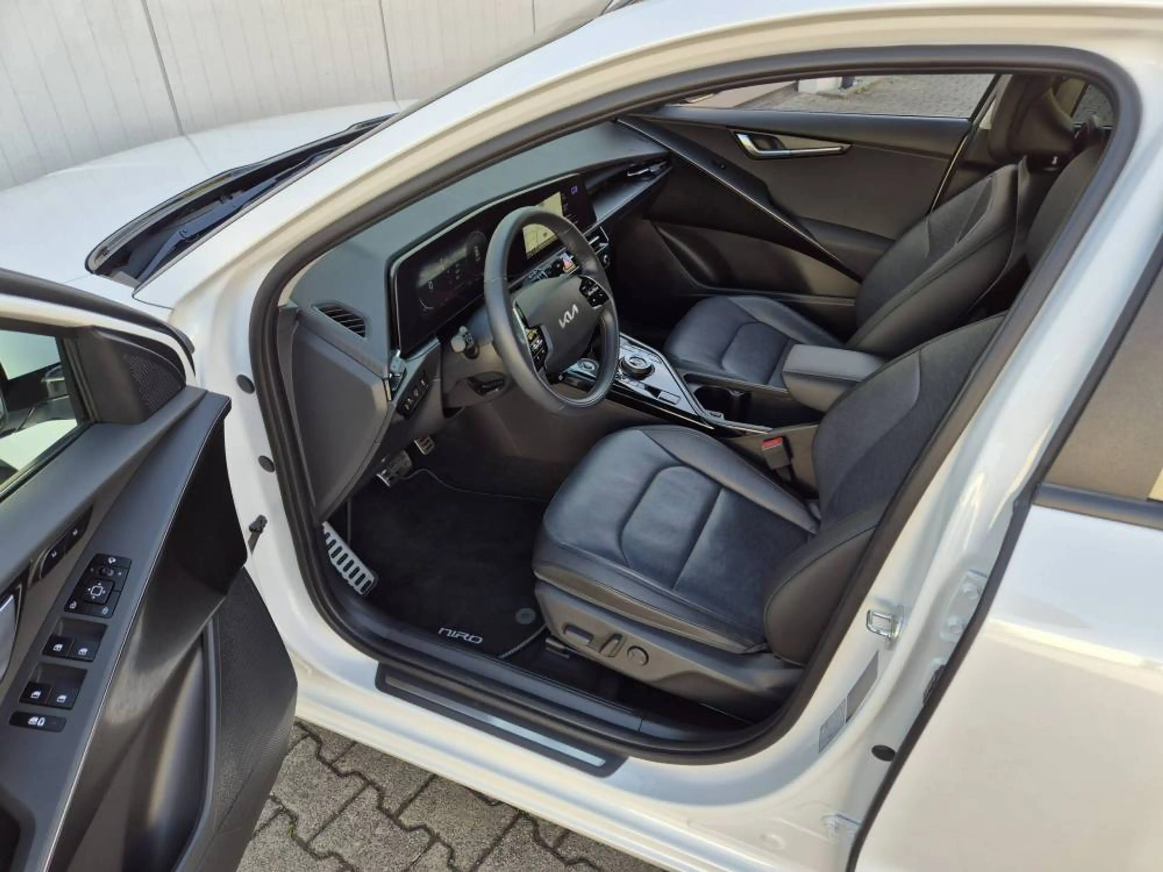 Kia Niro EV 64,8 kWh Inspiration WP DriveWise Technologie Relax Batteriezertifikat — photo 8