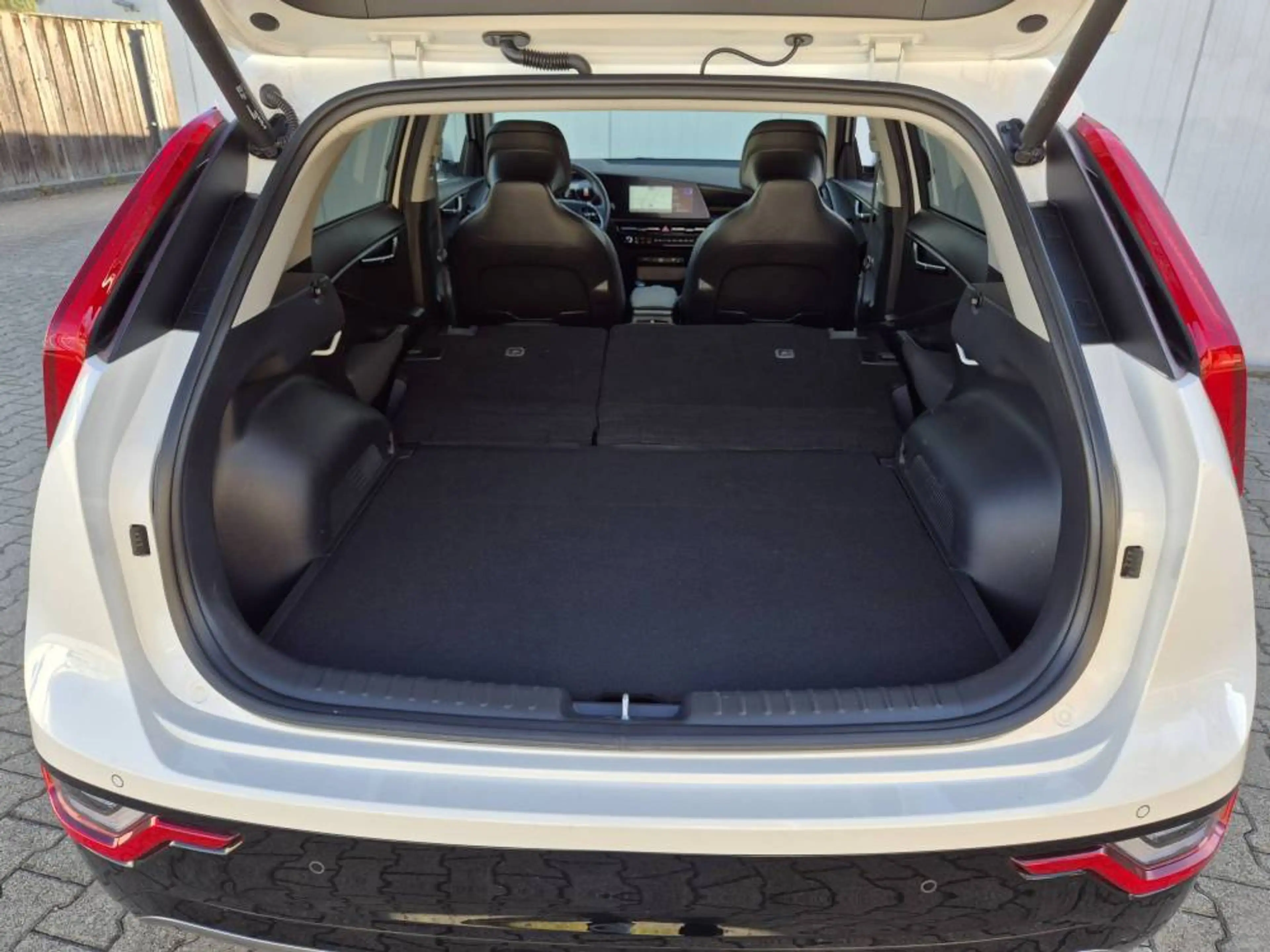 Kia Niro EV 64,8 kWh Inspiration WP DriveWise Technologie Relax Batteriezertifikat — photo 15